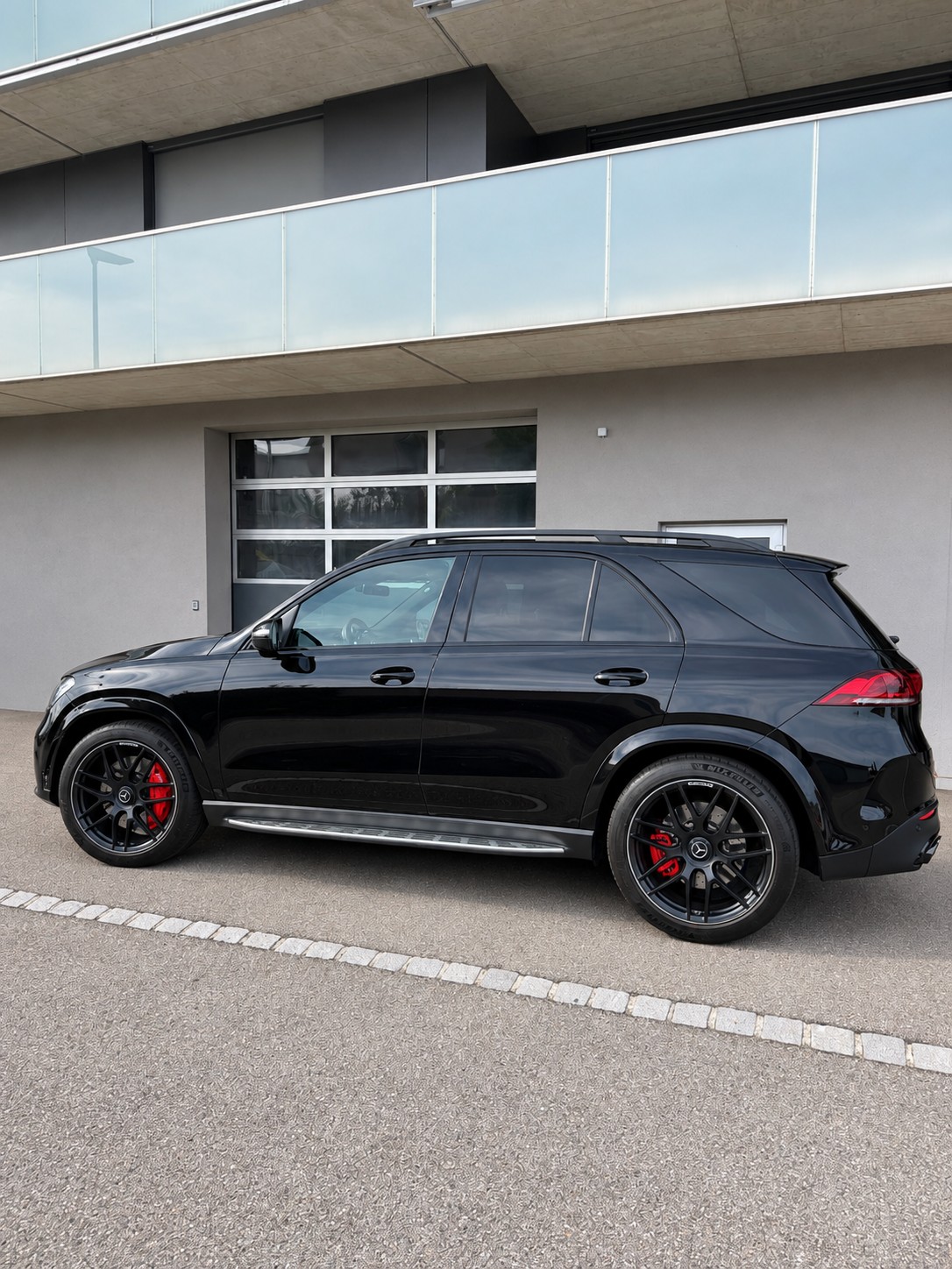 MERCEDES-BENZ GLE 53 AMG 4Matic+ 9G-Speedshift-image-4