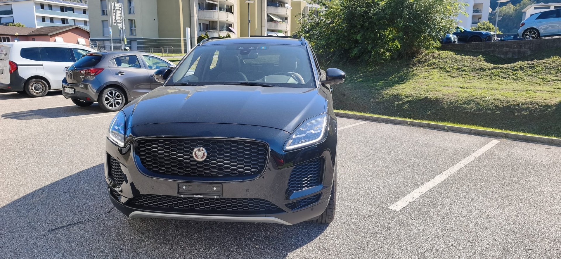 JAGUAR E-Pace 2.0 P250 SE AWD Automatik-image-0