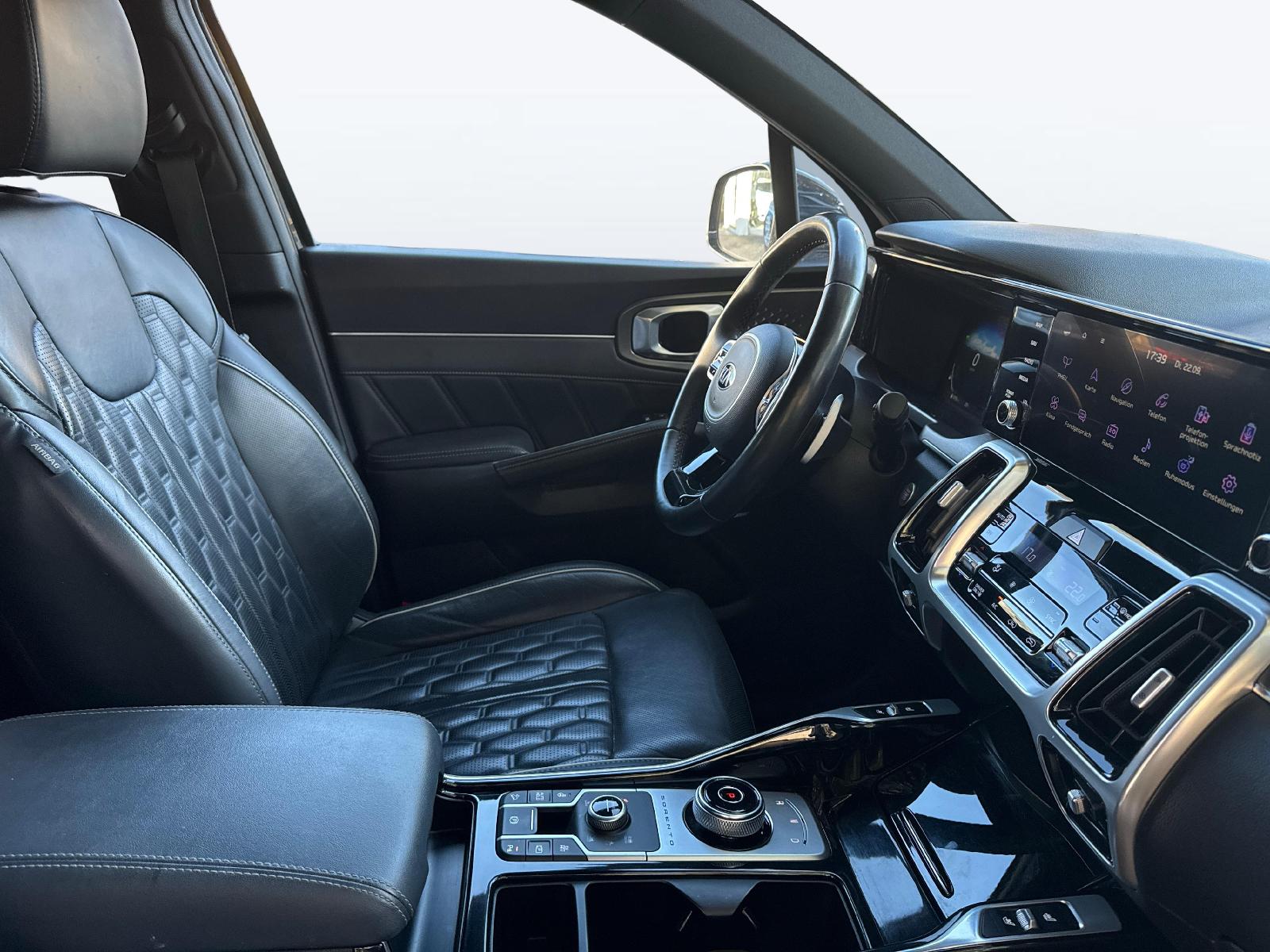 KIA Sorento 1.6 T-GDi Plug-in Hybrid Style-image-8