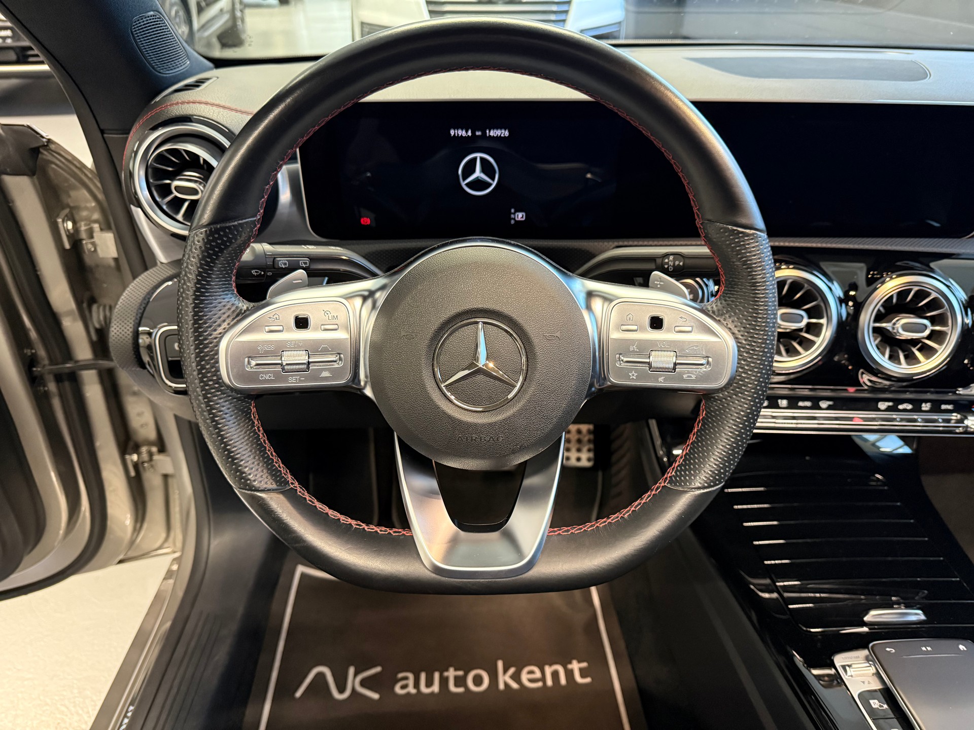 MERCEDES-BENZ CLA Shooting Brake 250 4Matic 7G-DCT AMG Line-image-7