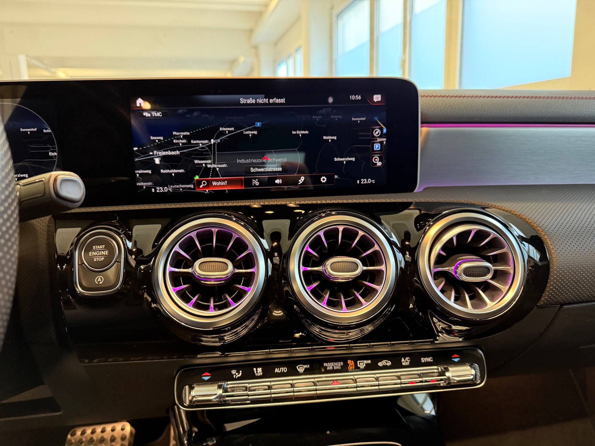 MERCEDES-BENZ CLA Shooting Brake 250 4Matic 7G-DCT AMG Line-image-9