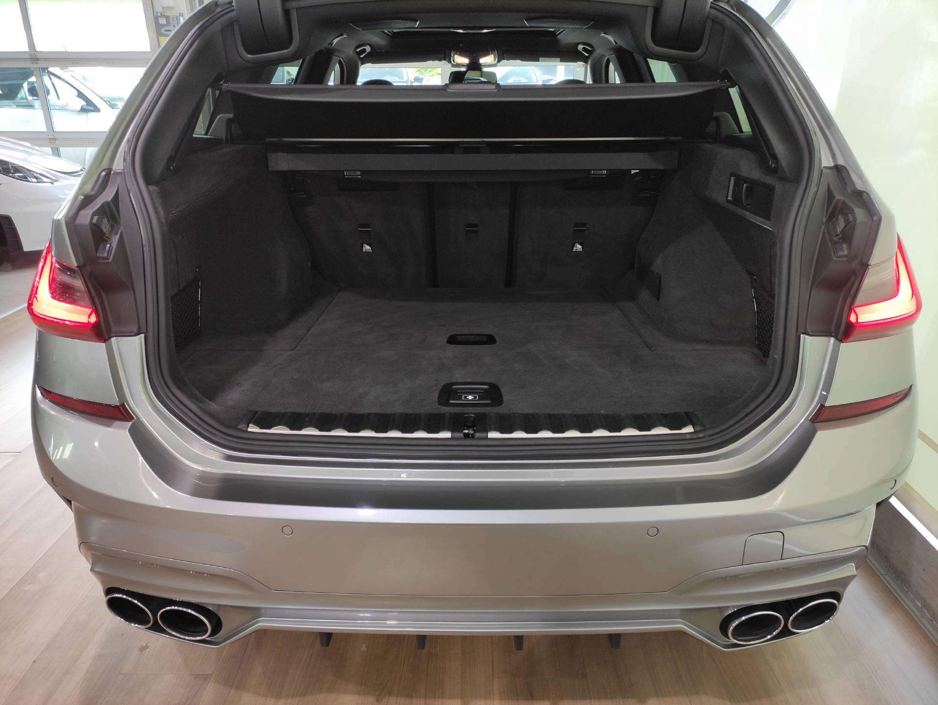 BMW-ALPINA B3 Touring 3.0 Biturbo 4x4-image-20