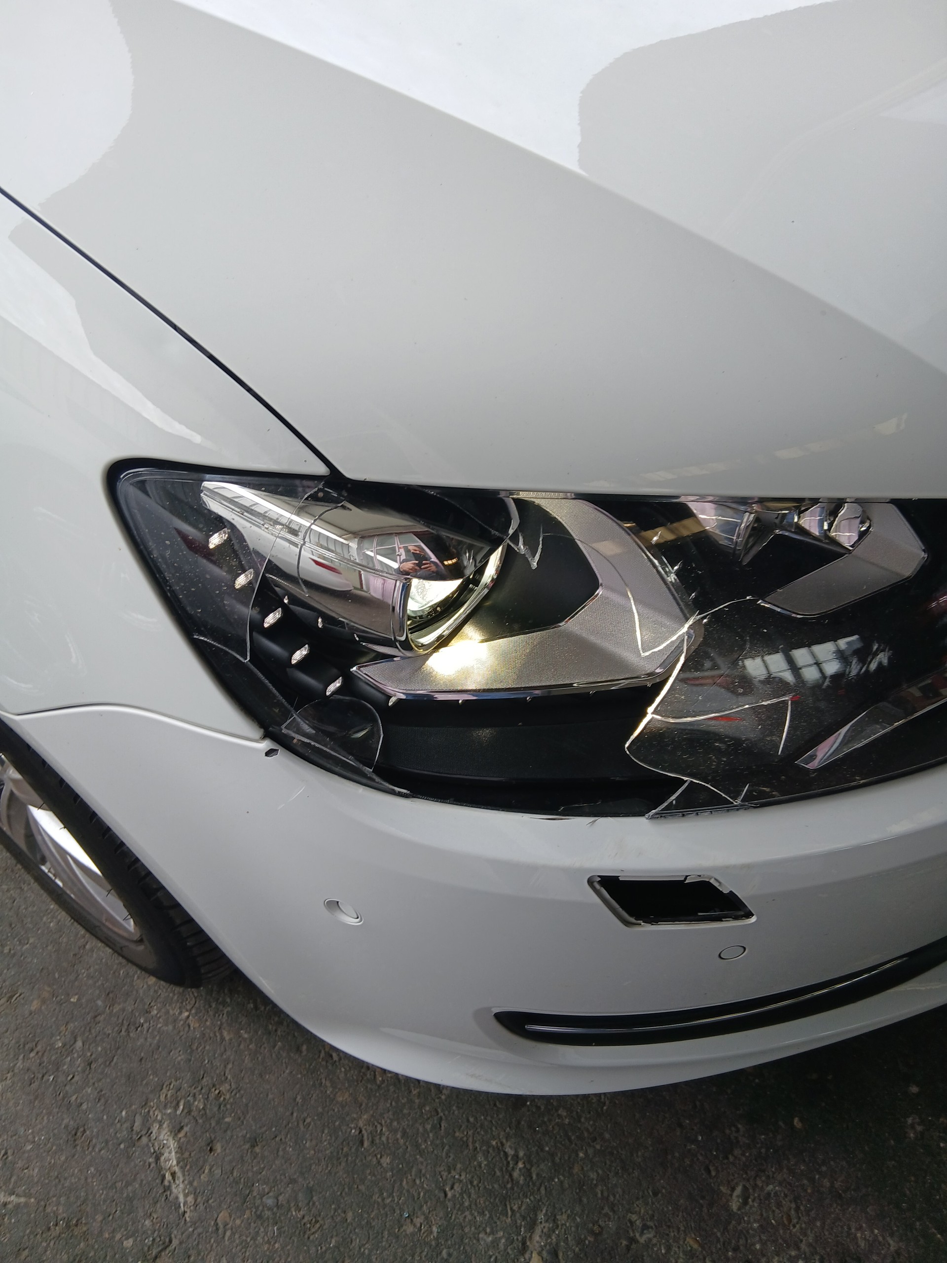 VW Sharan 1.4 TSI BlMT Highline DSG 7 plätze-image-6