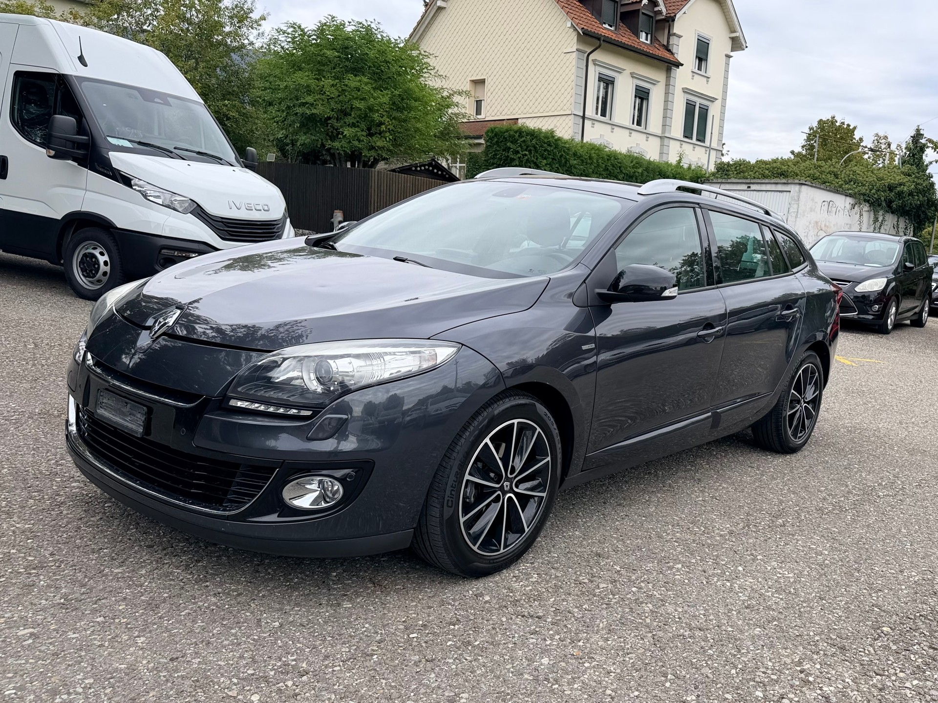 RENAULT Mégane Grandtour 1.5 dCi Dynamique EDC-image-8