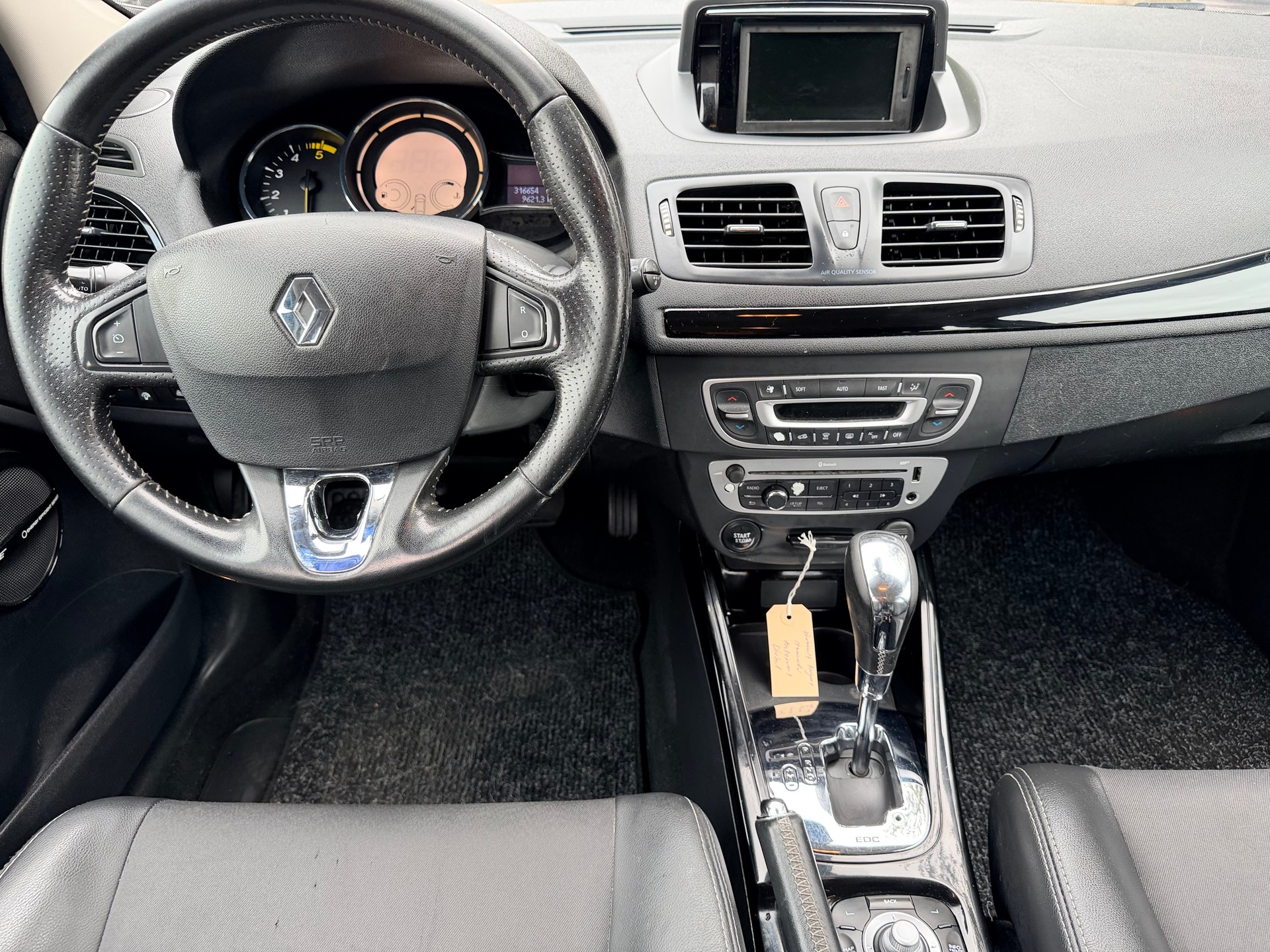 RENAULT Mégane Grandtour 1.5 dCi Dynamique EDC-image-13