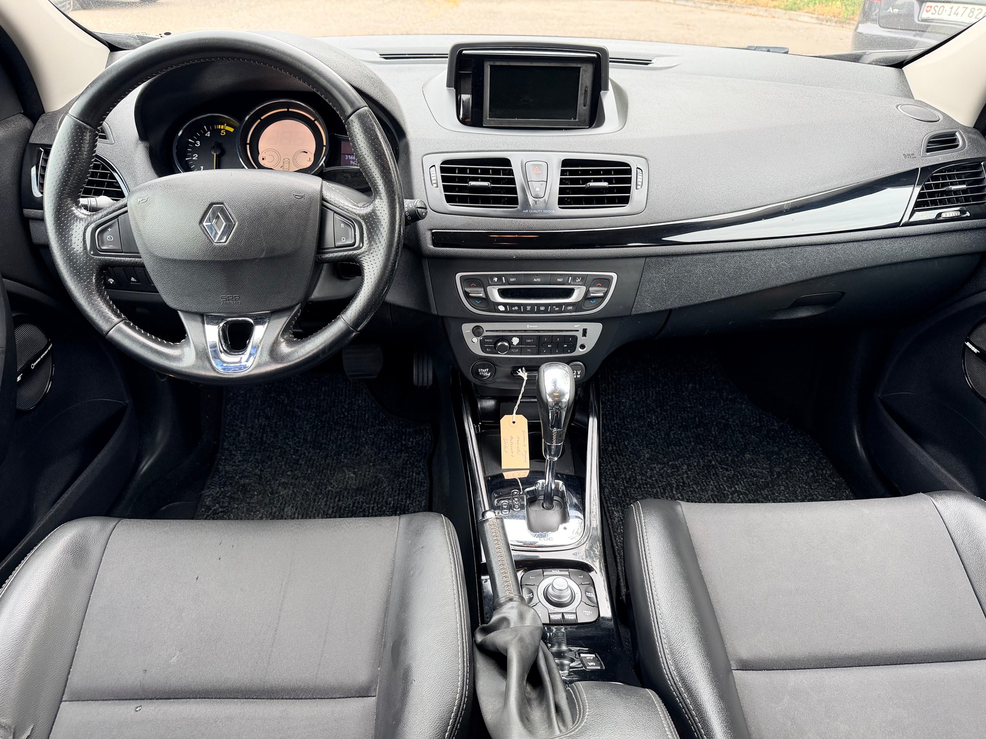 RENAULT Mégane Grandtour 1.5 dCi Dynamique EDC-image-14
