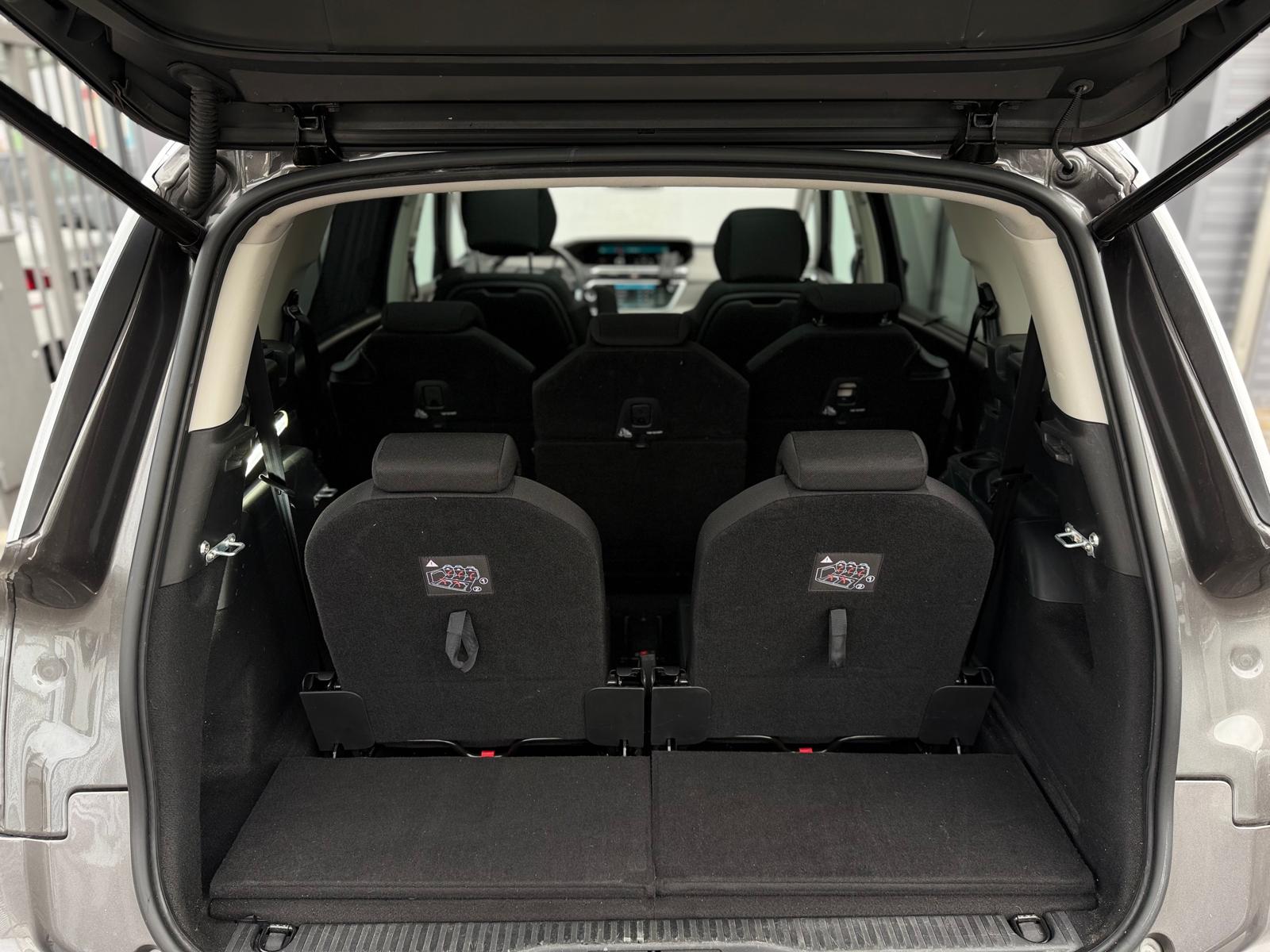 CITROEN Grand C4 Spacetourer 1.5 BlueHDi Shine EAT8-image-19