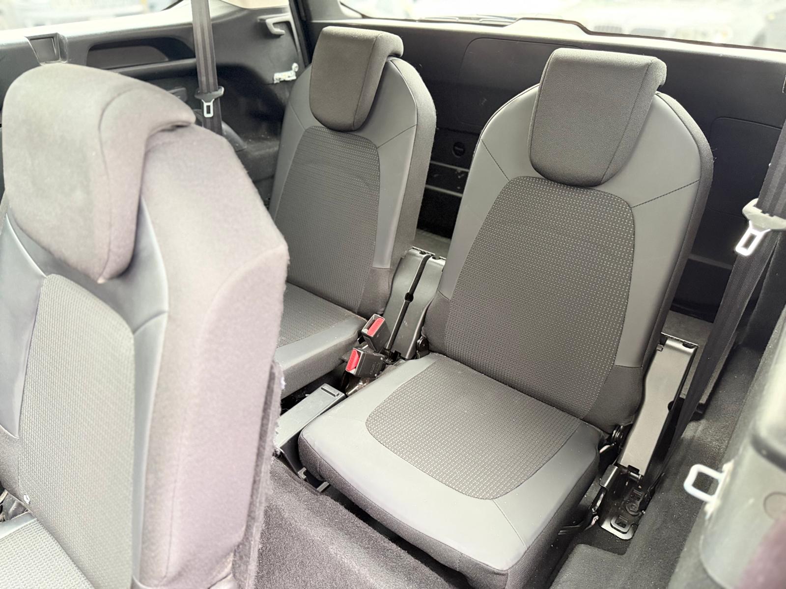 CITROEN Grand C4 Spacetourer 1.5 BlueHDi Shine EAT8-image-18