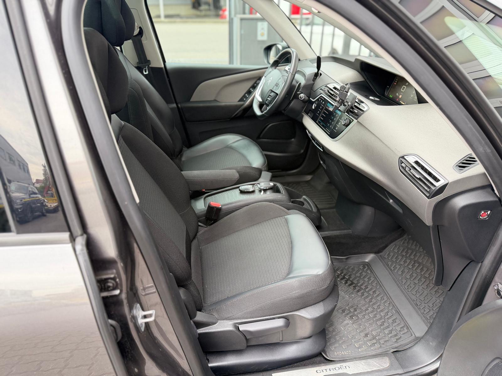 CITROEN Grand C4 Spacetourer 1.5 BlueHDi Shine EAT8-image-13