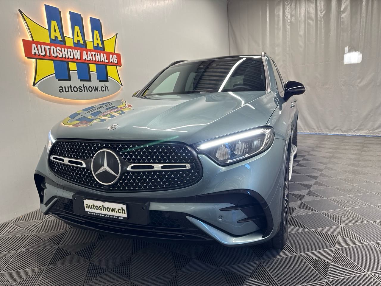 MERCEDES-BENZ GLC 300 de 4Matic AMG 9G-Tronic-image-16