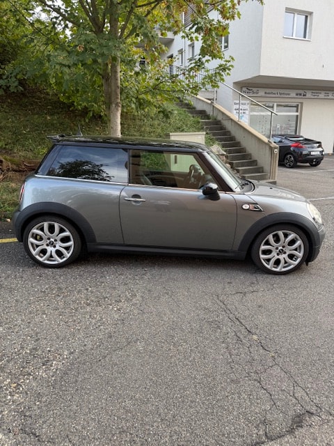 MINI Cooper S-image-3