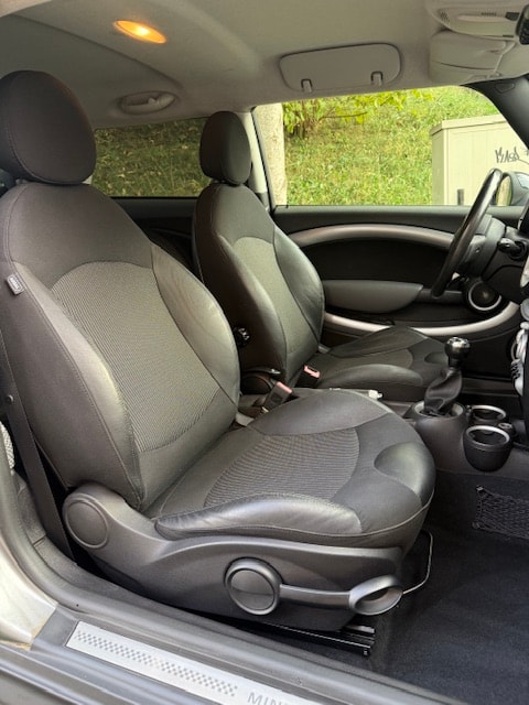 MINI Cooper S-image-8