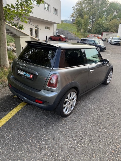 MINI Cooper S-image-4