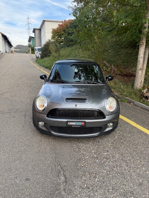 MINI Cooper S-image-1