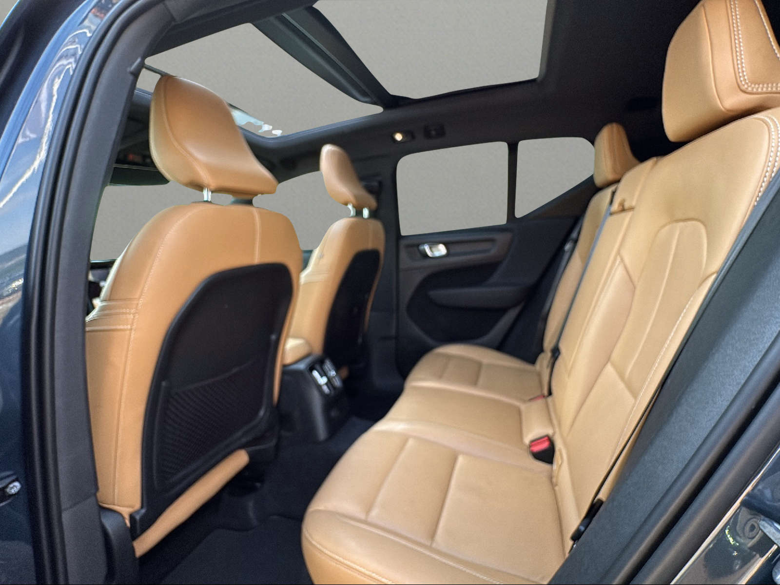 VOLVO XC40 T5 TwE Inscription DCT-image-5
