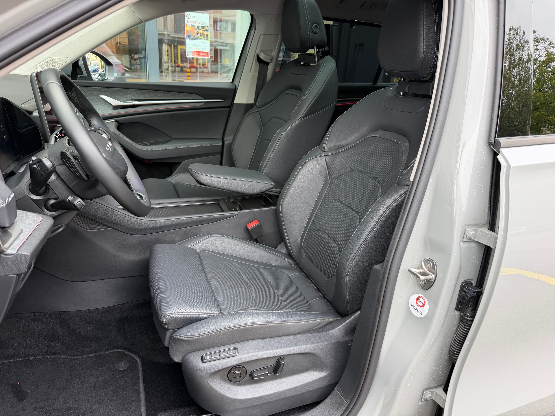 SKODA Kodiaq 1.5 TSI PHEV Dynamic-image-9