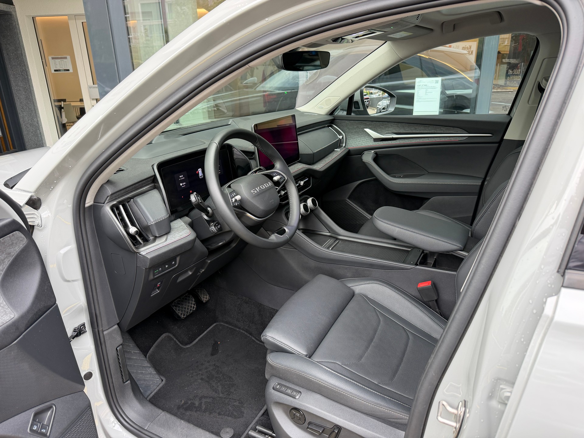 SKODA Kodiaq 1.5 TSI PHEV Dynamic-image-11