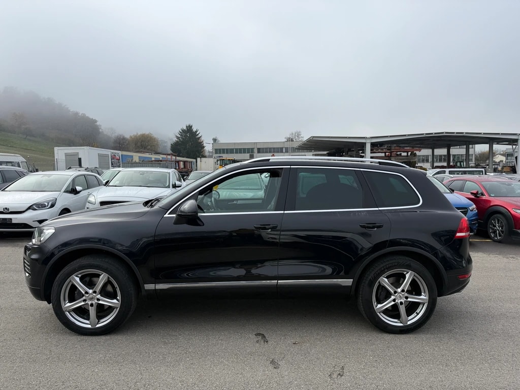 VW Touareg 3.0 TDI BlueMotion Technology Tiptronic-image-1