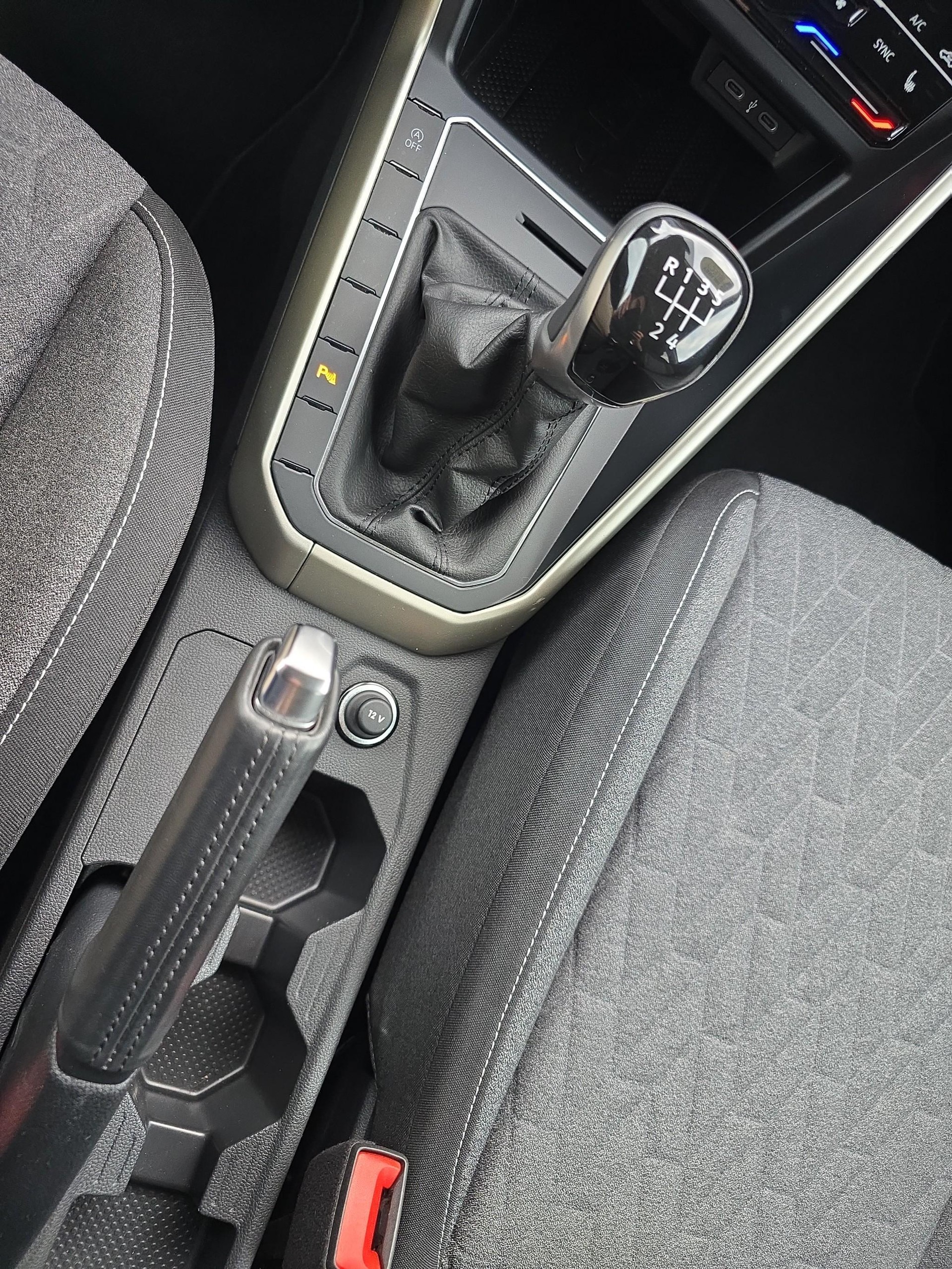 VW Taigo 1.0 TSI Life-image-16