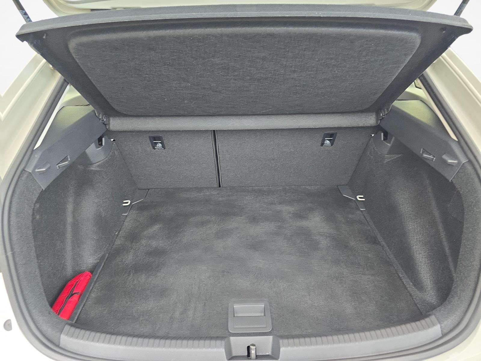 VW Taigo 1.0 TSI Life-image-11