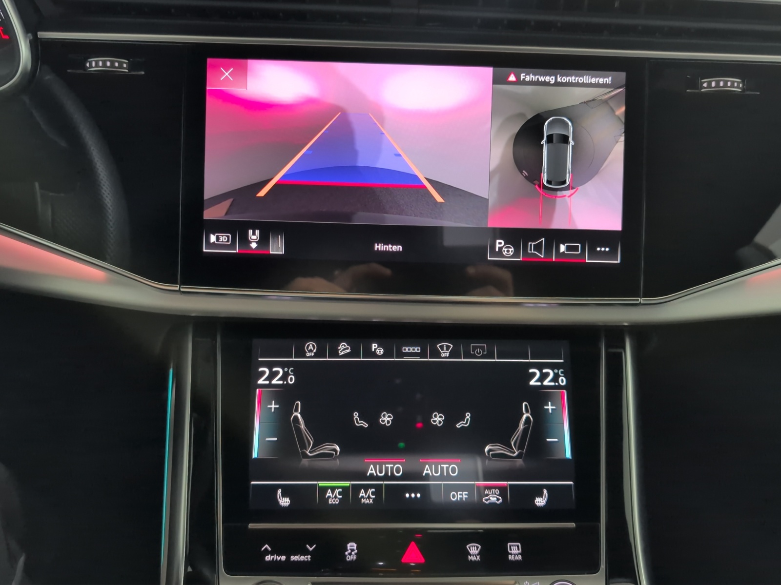 AUDI Q8 55 TFSI quattro tiptronic-image-11