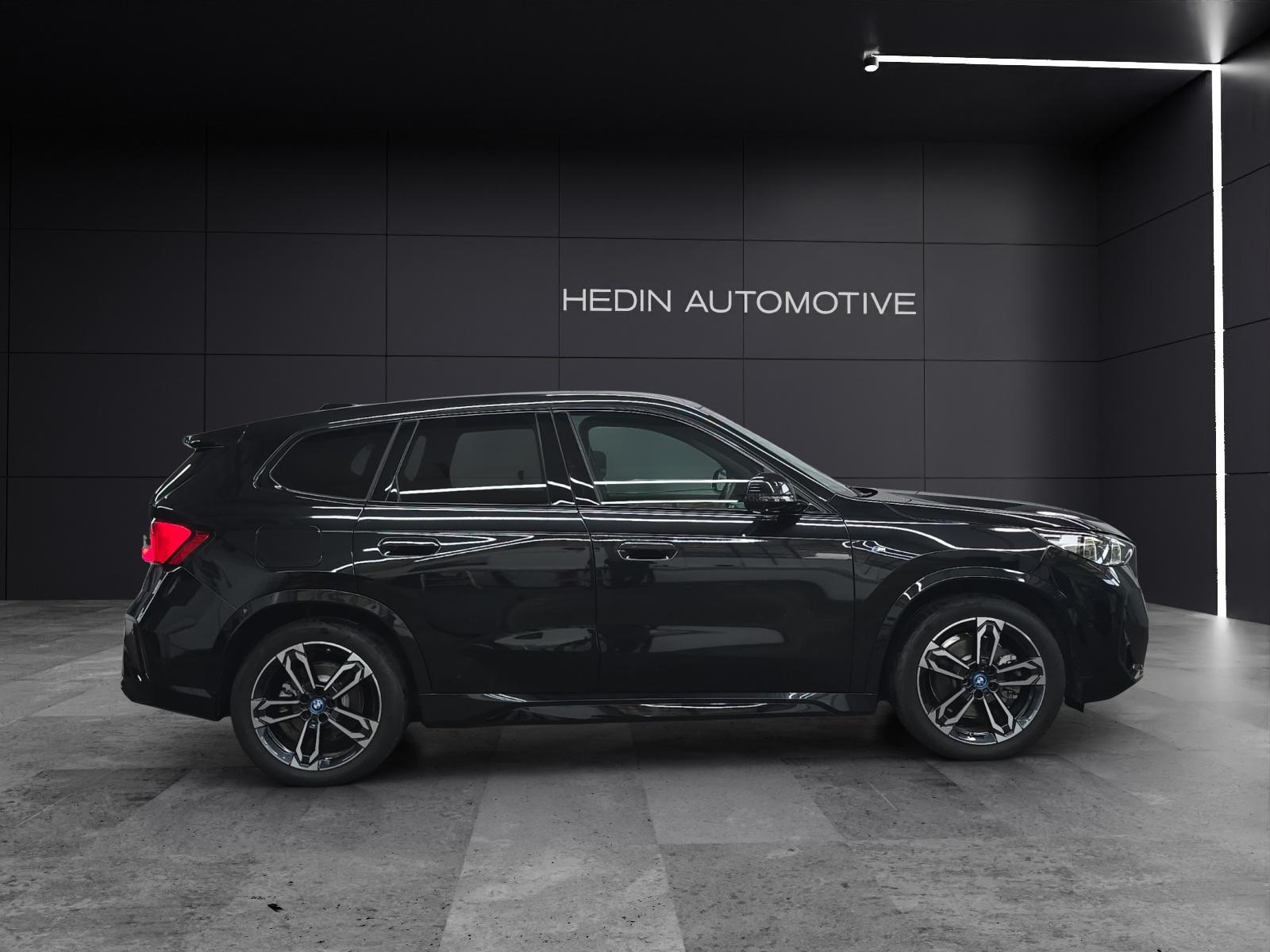 BMW iX1 30xDrive-image-9