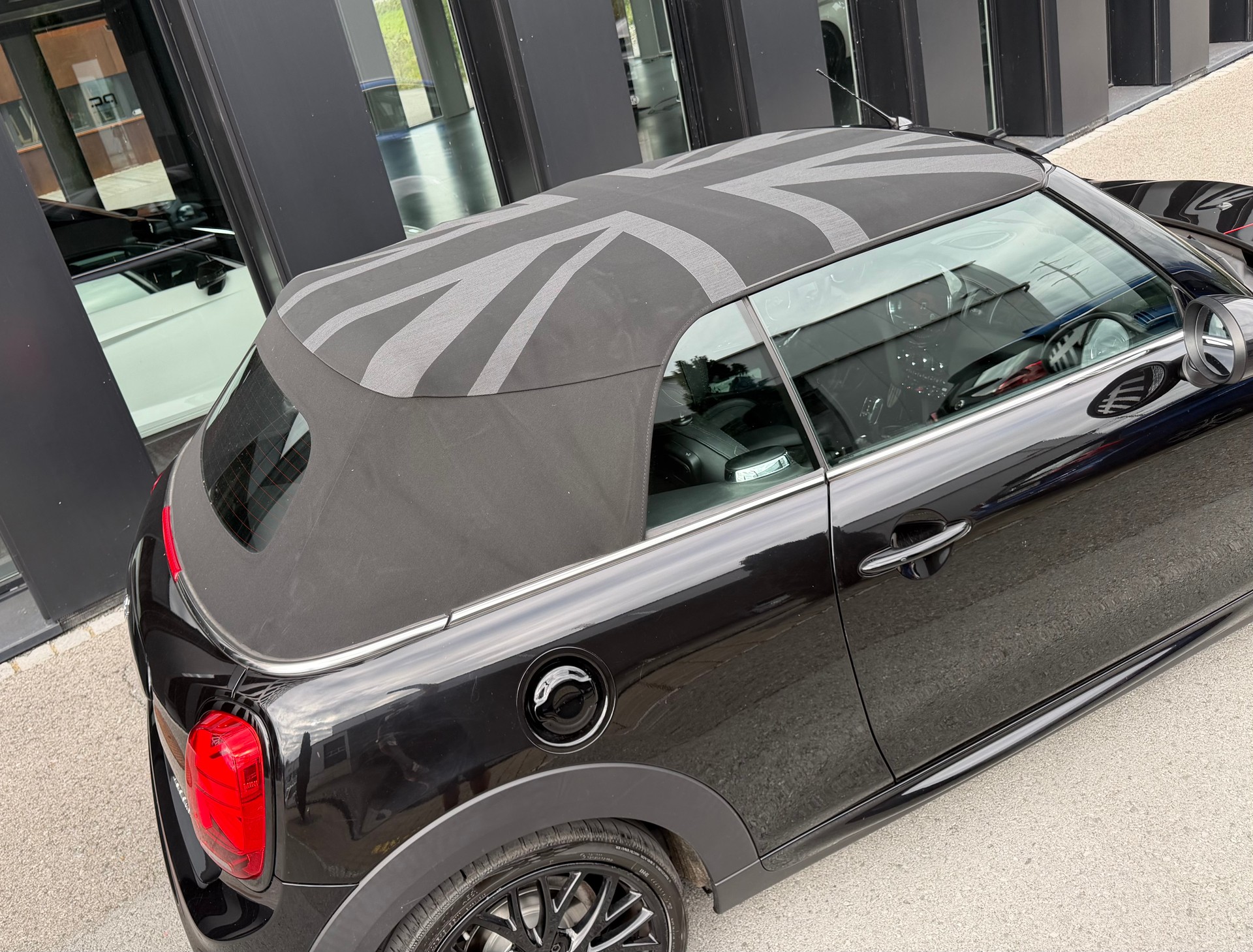 MINI Cooper S Cabriolet DKG♦️1.Hand*CH Fahrzeug*Vollausstattung♦️-image-3