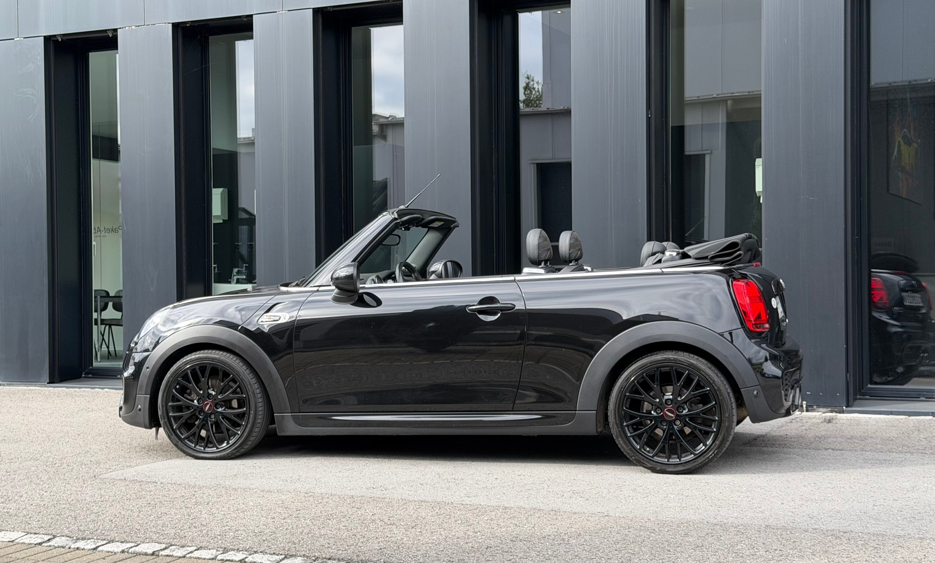 MINI Cooper S Cabriolet DKG♦️1.Hand*CH Fahrzeug*Vollausstattung♦️-image-4