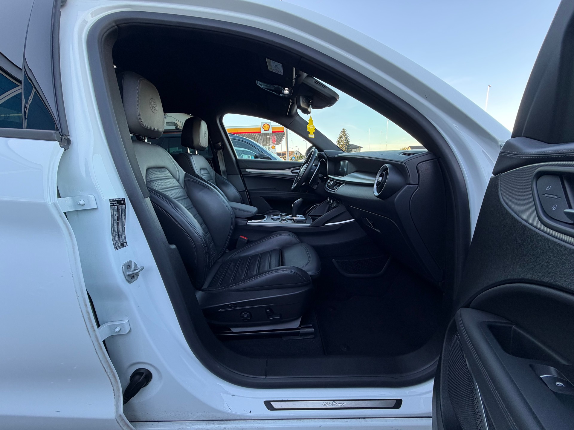 ALFA ROMEO Stelvio 2.0 Veloce Q4 Automatic-image-6