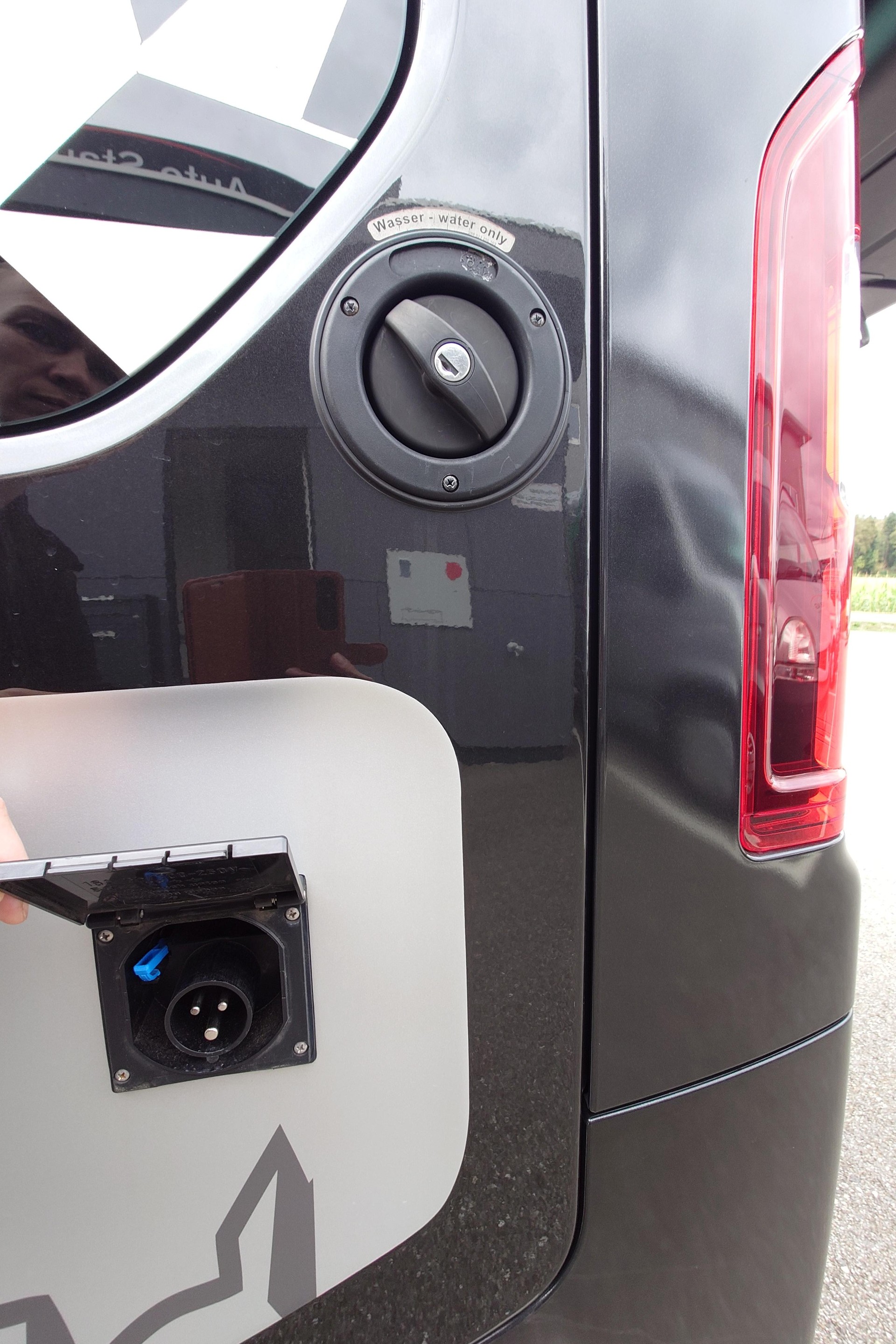NISSAN NV300 Kaw. 2.9 t L1 H1 2.0 dCi Michelangelo-image-9