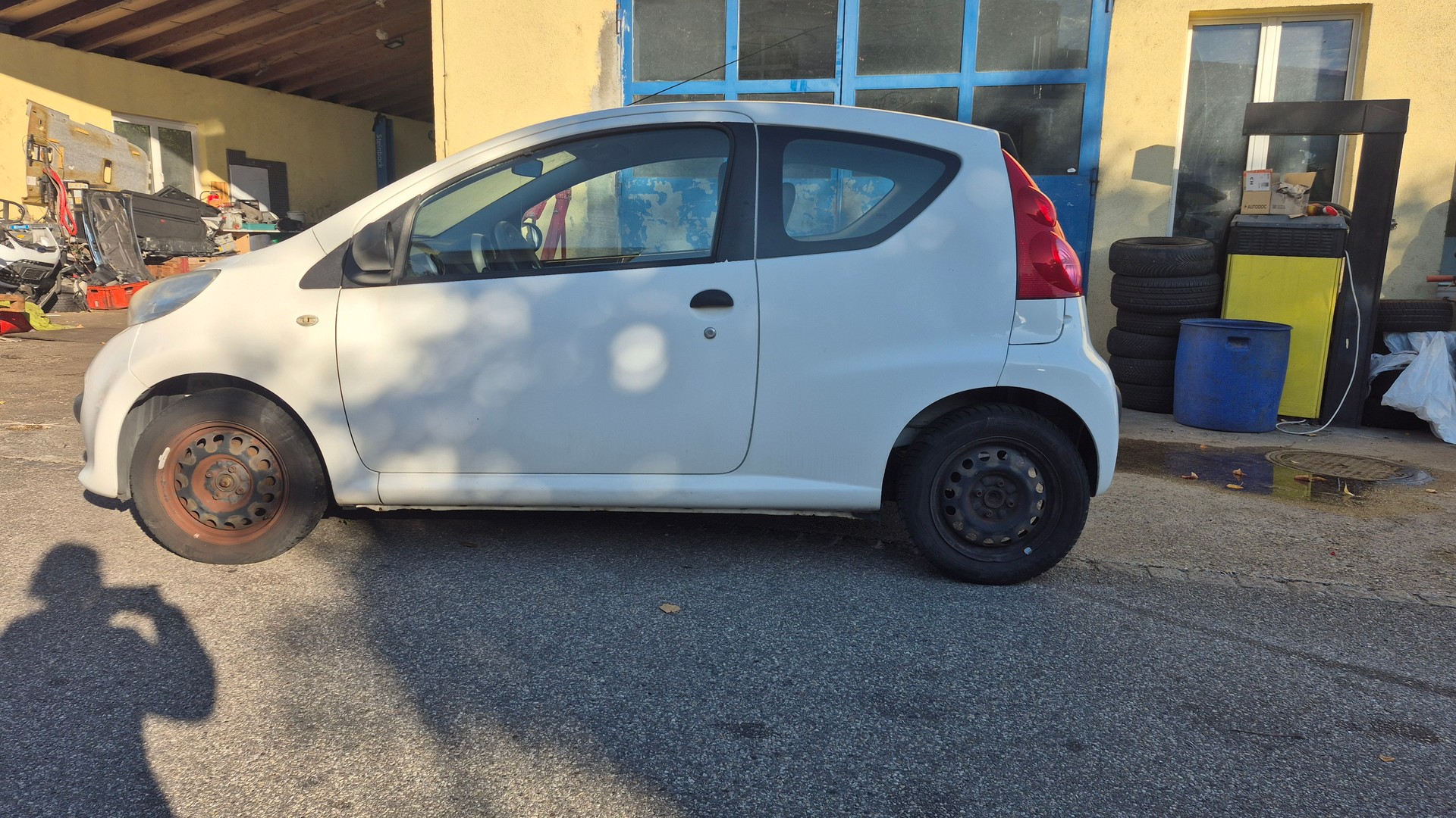 PEUGEOT 107 1.0 Trendy-image-6