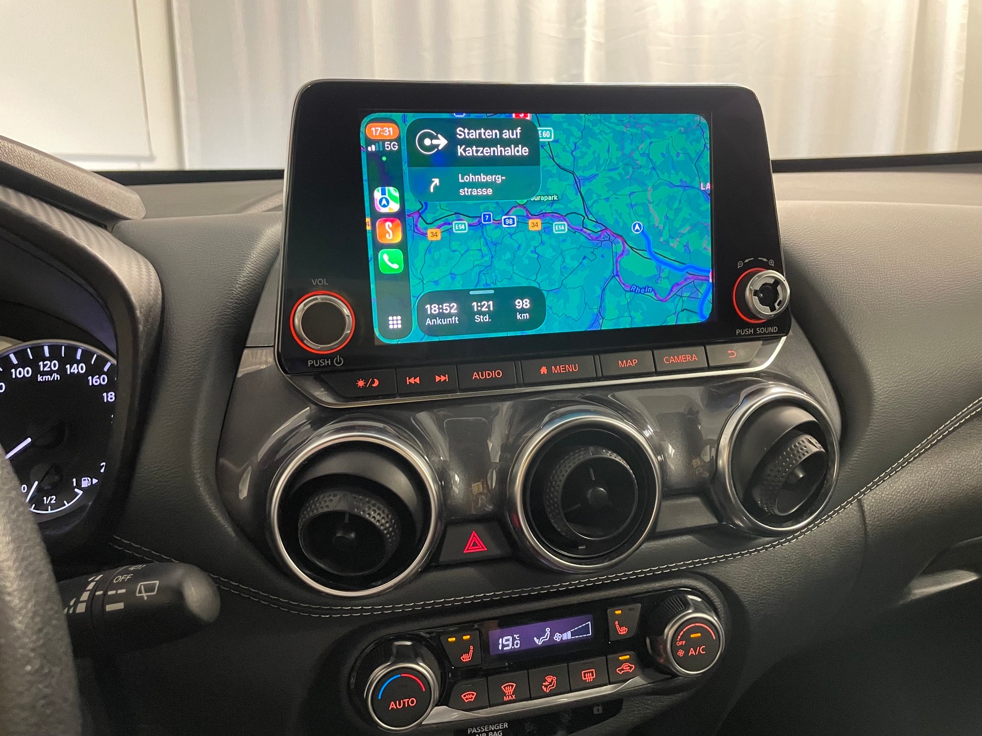 NISSAN Juke 1.0 DIG-T Enigma DCT-image-10