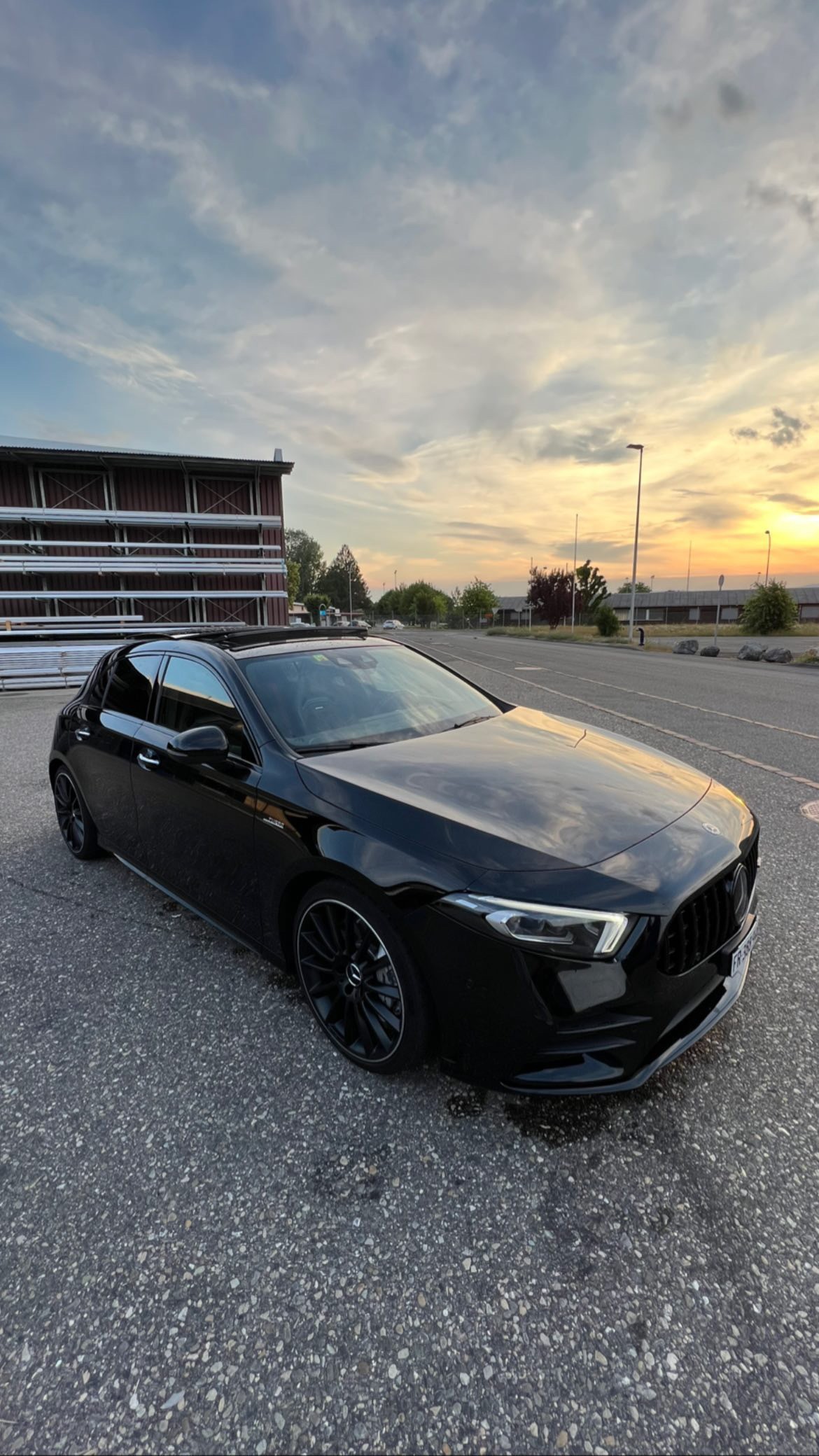 MERCEDES-BENZ A 35 AMG 4matic-image-5