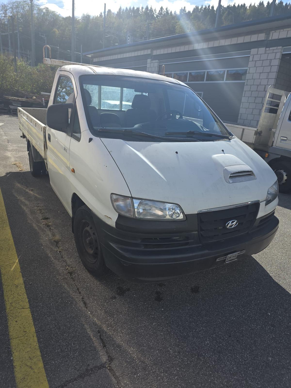 HYUNDAI H-1 Camionnette 2.5TDI-image-2