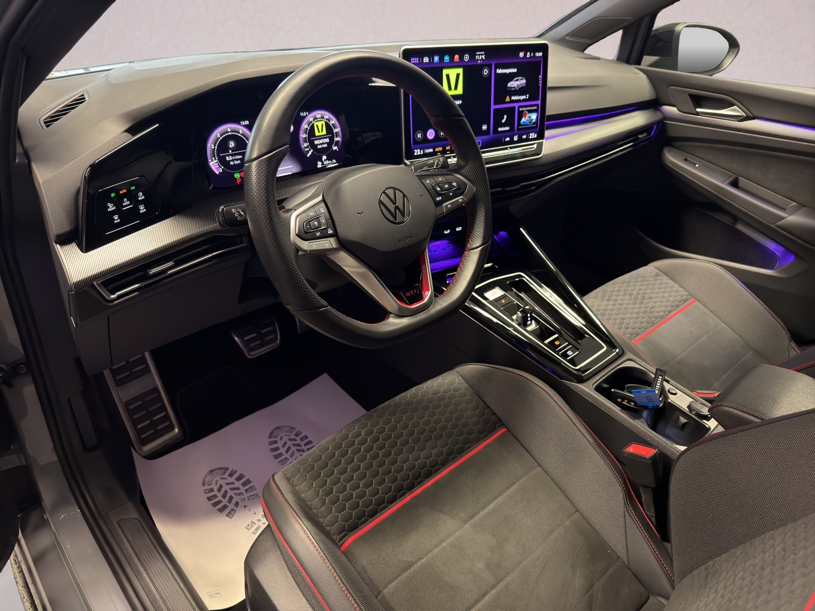 VW Golf 2.0 TSI GTI Clubsport DSG-image-9