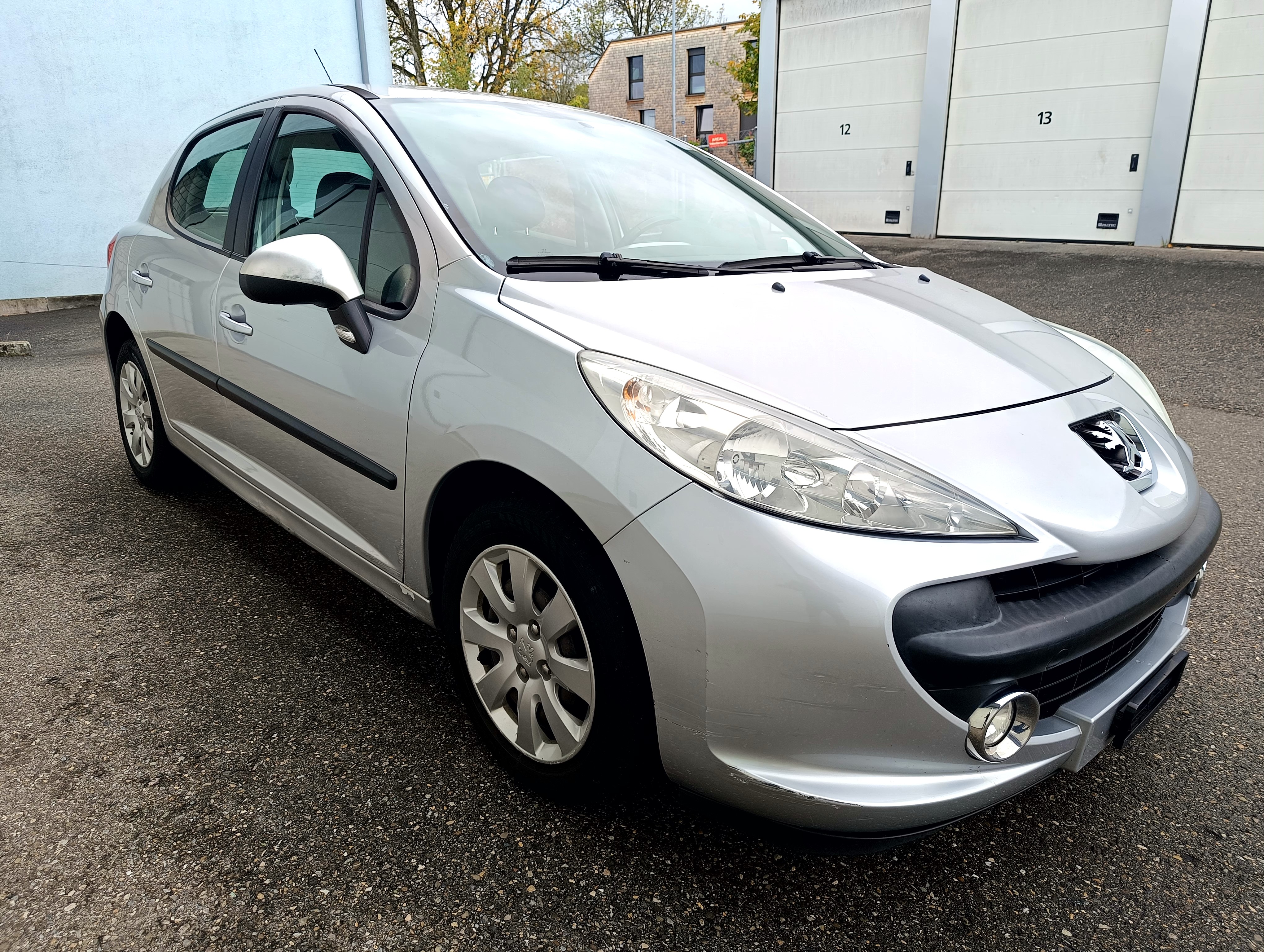 Car photo