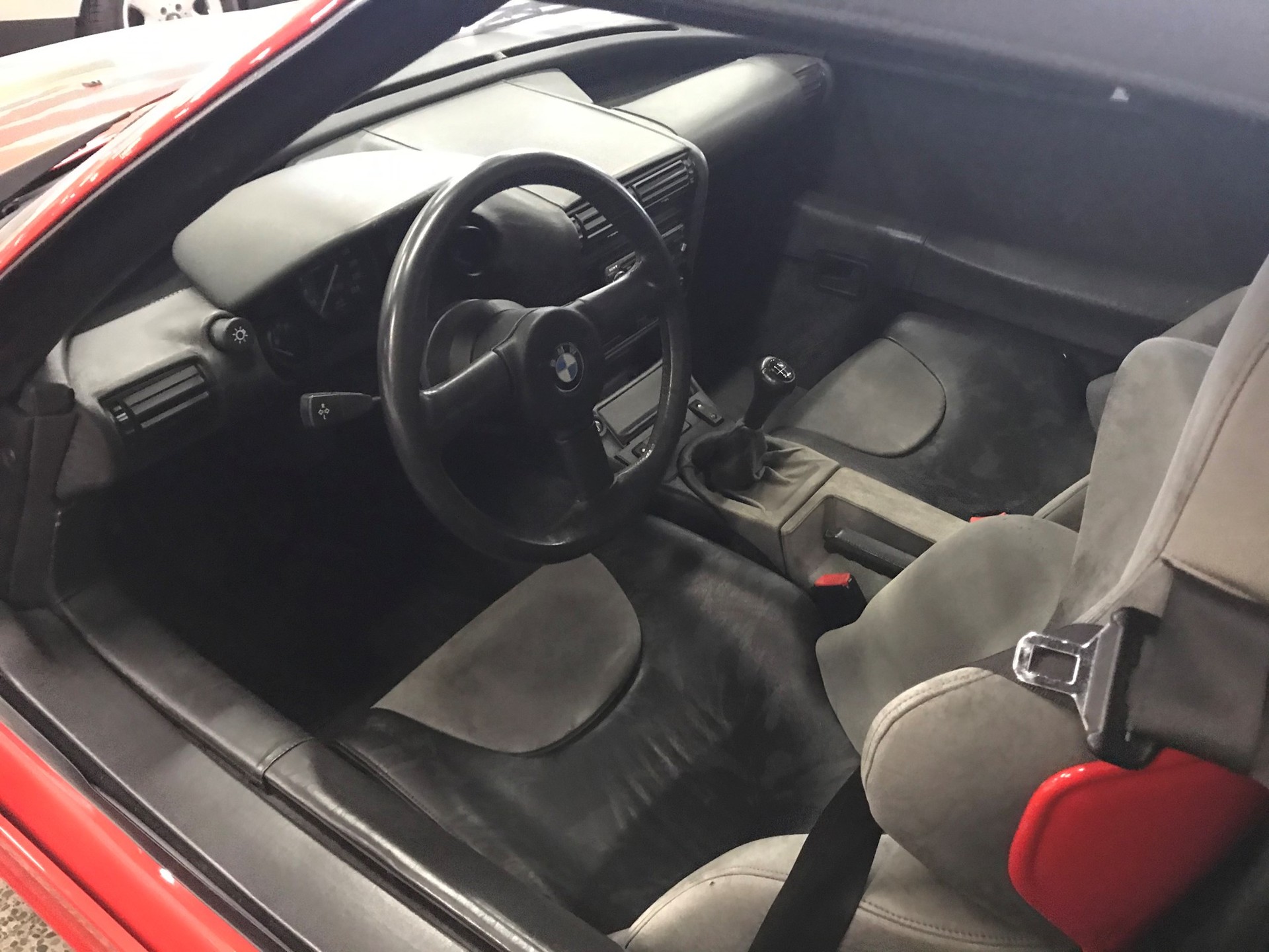 BMW Z1-image-1