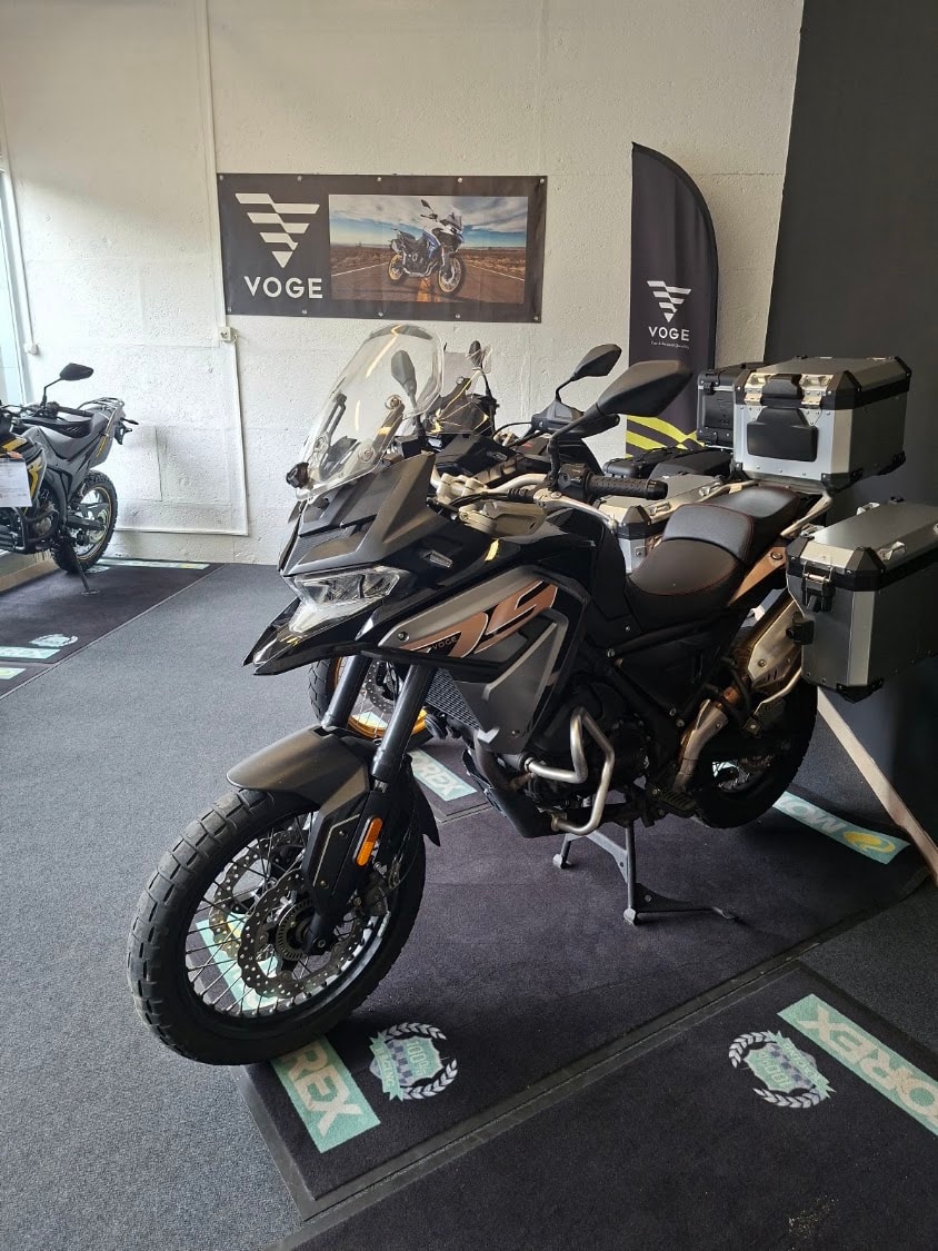 VOGE 650DSX