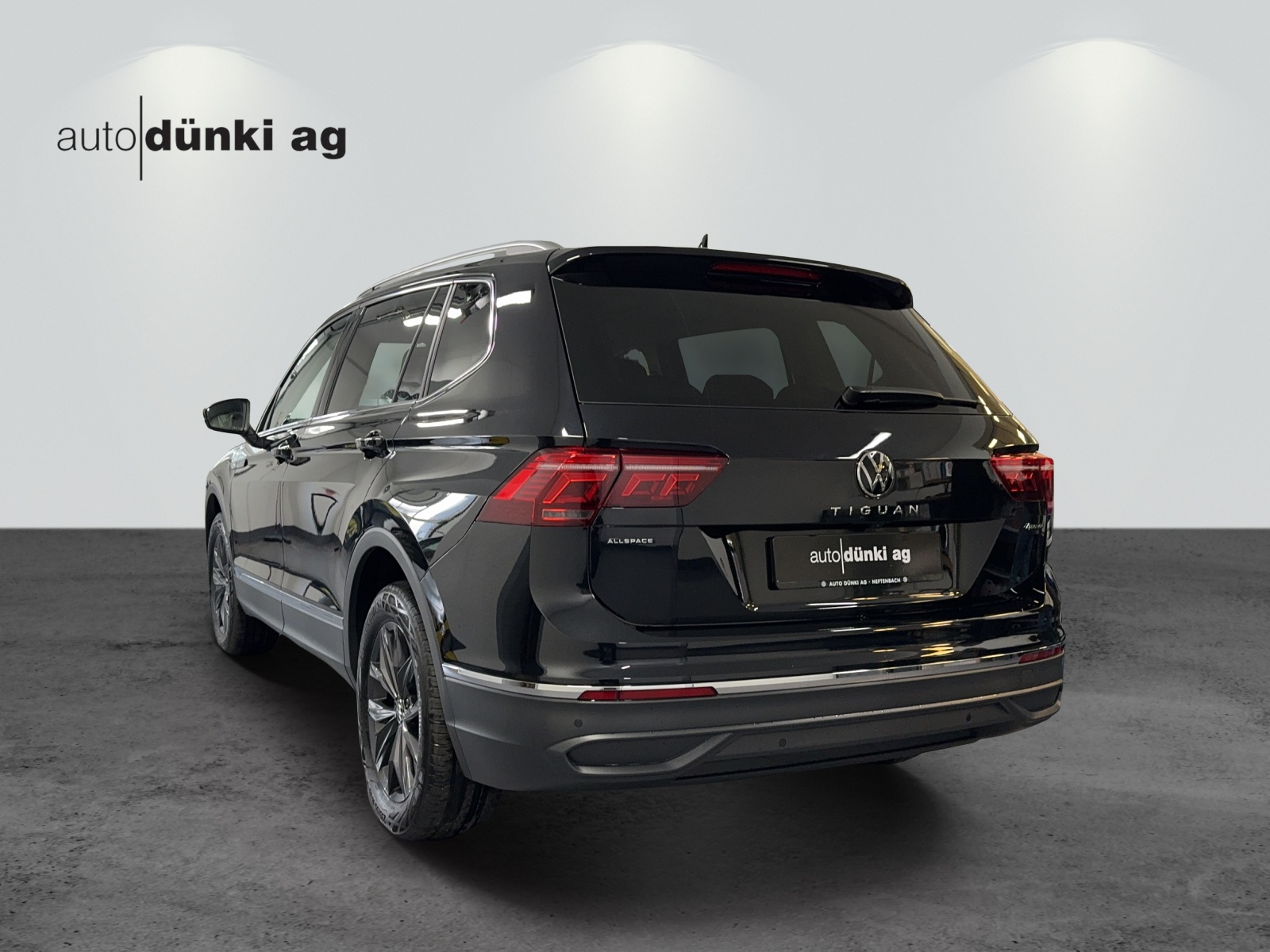 VW Tiguan Allspace 2.0 TDI SCR Life 4Motion DSG 7 Plätzer-image-1