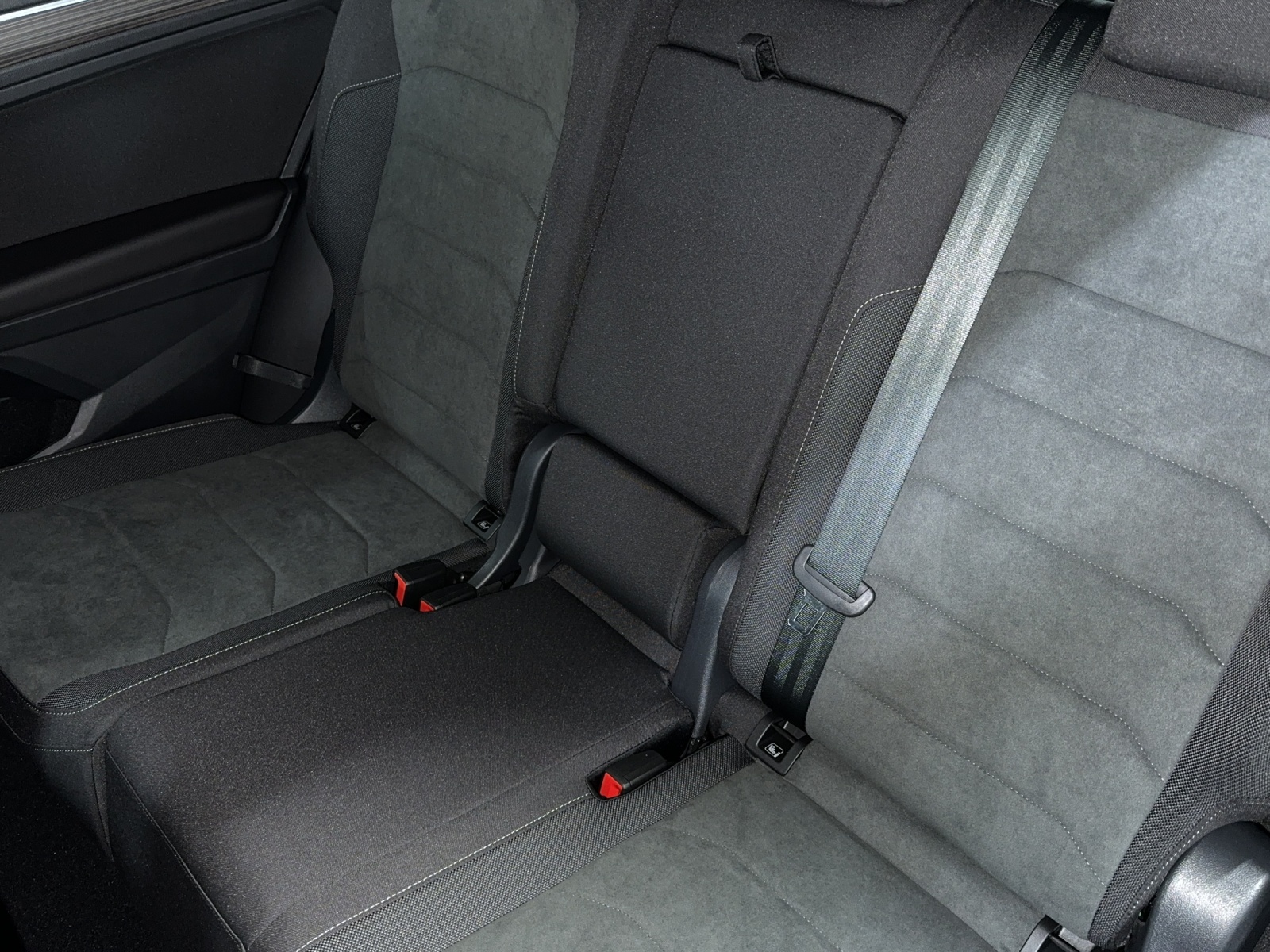 VW Tiguan Allspace 2.0 TDI SCR Life 4Motion DSG 7 Plätzer-image-10