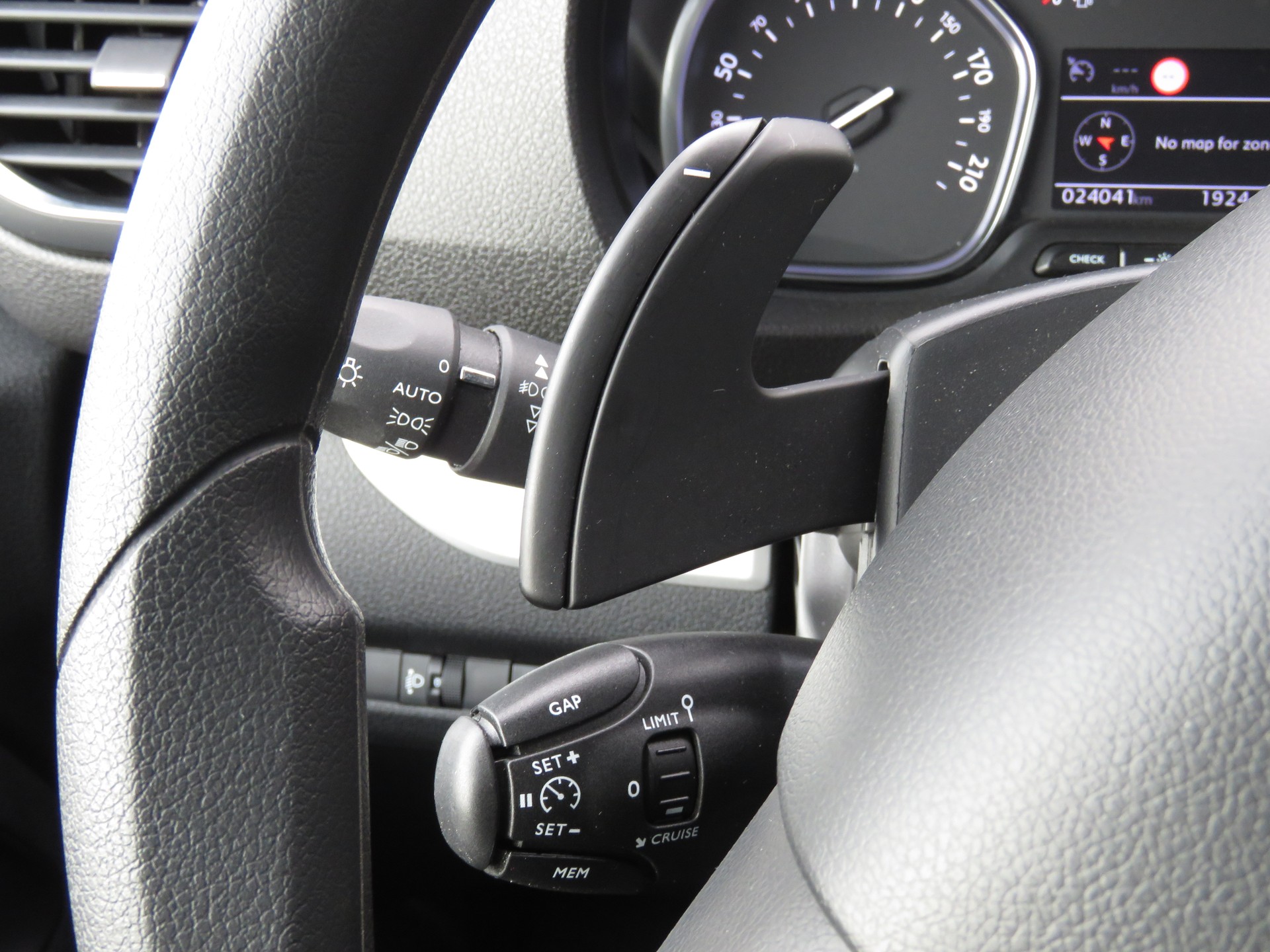 OPEL Zafira Life 2.0 CDTI Business Edition lang Automat (8-Plätzer, AHK 1.9 t)-image-21