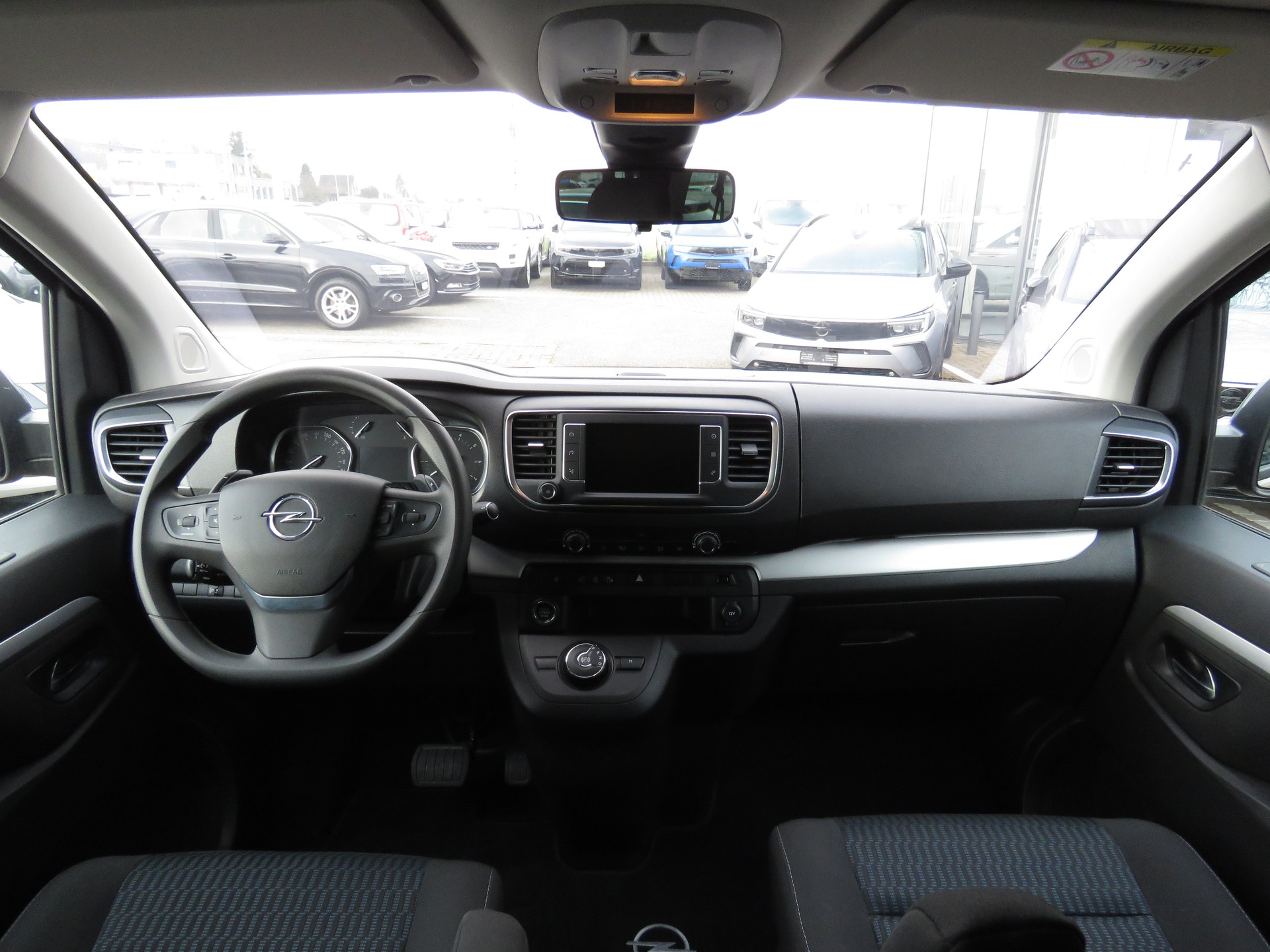 OPEL Zafira Life 2.0 CDTI Business Edition lang Automat (8-Plätzer, AHK 1.9 t)-image-15