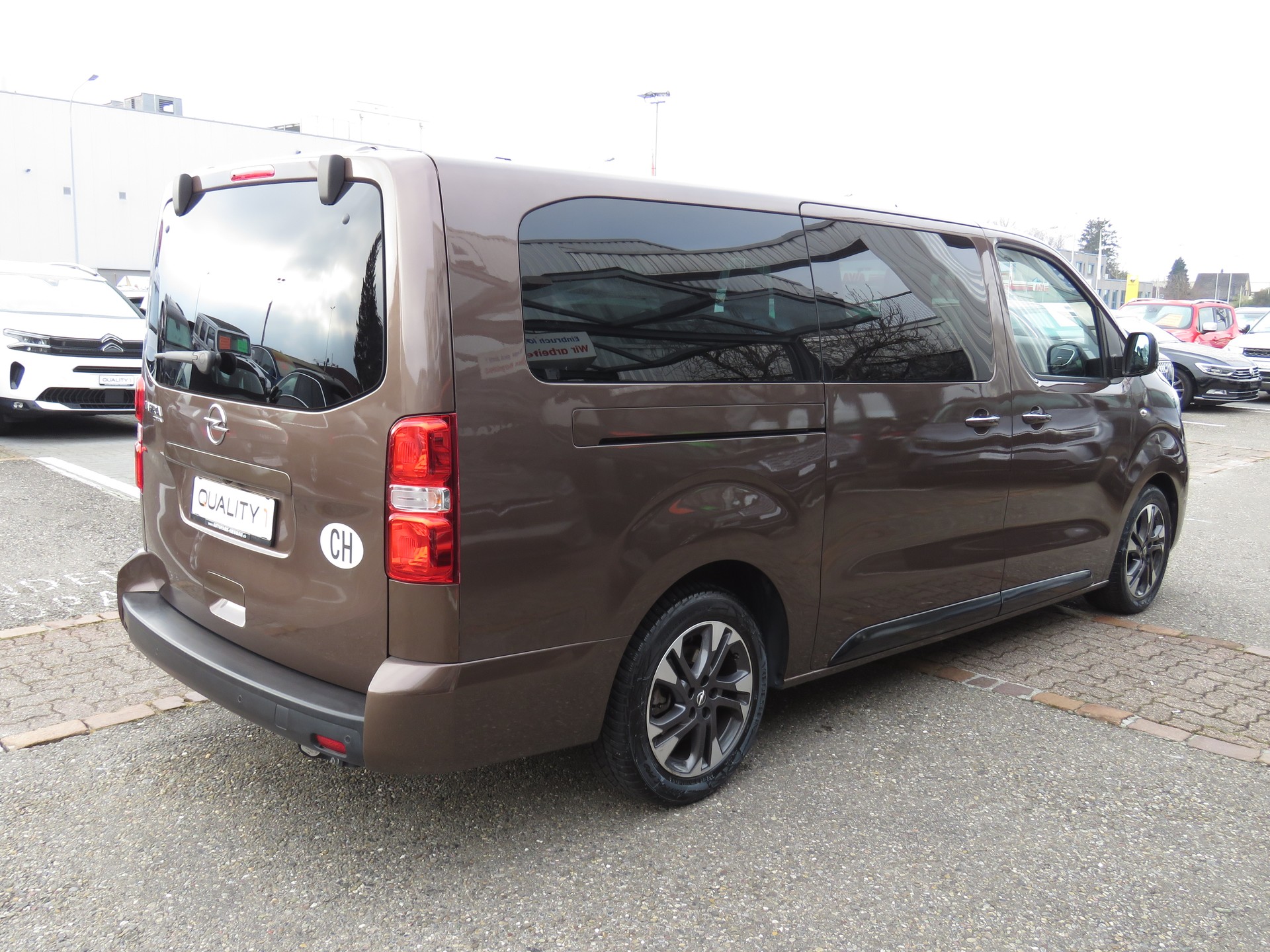 OPEL Zafira Life 2.0 CDTI Business Edition lang Automat (8-Plätzer, AHK 1.9 t)-image-3