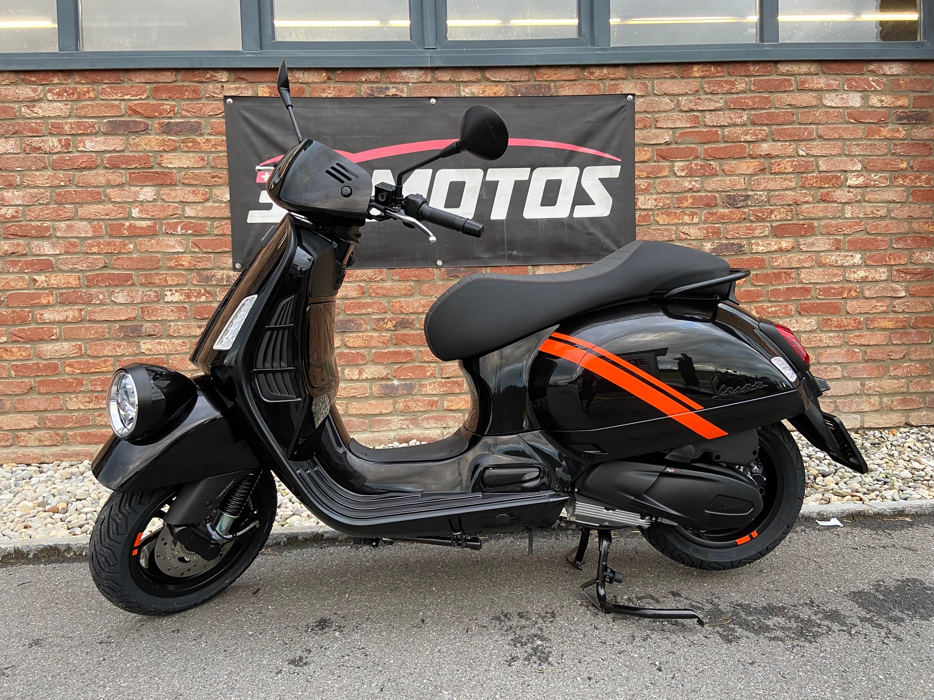 PIAGGIO Vespa GTV 300 E5-showroom-element-3