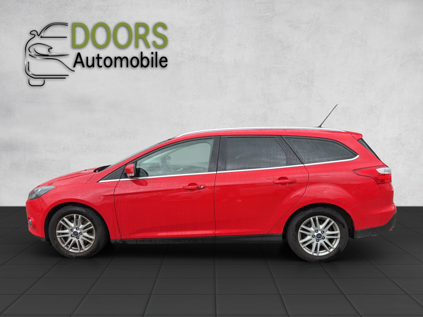 FORD Focus 1.0 SCTi Titanium-image-6
