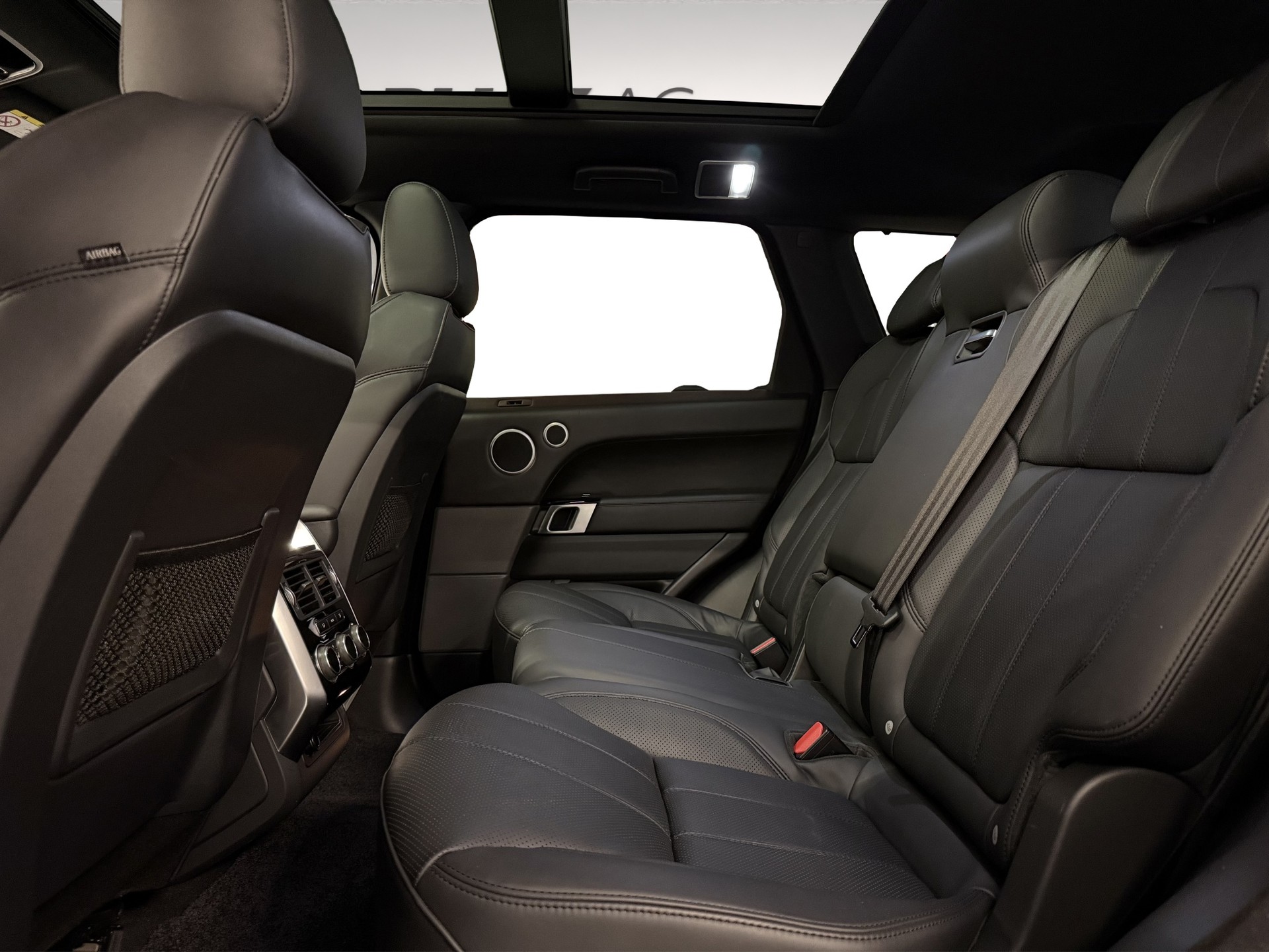 LAND ROVER Range Rover Sport 4.4 SDV8 HSE Dynamic Automatic-image-13