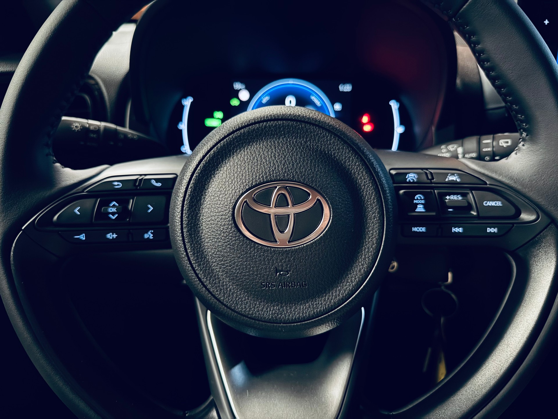 TOYOTA Yaris Cross 1.5 Comfort e-CVT-image-15
