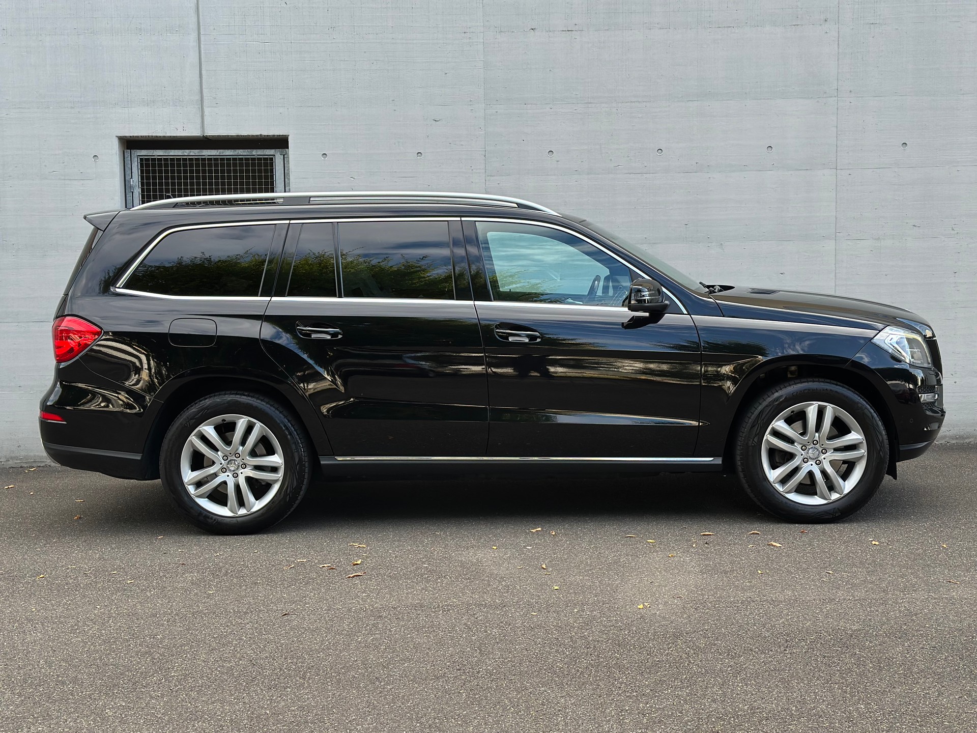 MERCEDES-BENZ GL 350 AHK 3500Kg FRISCH MFK-image-3