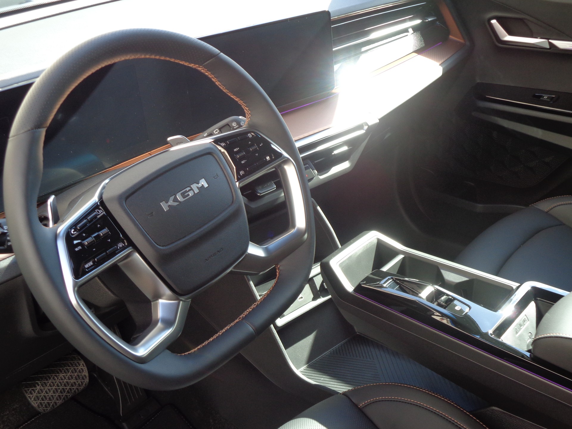 KGM-SsangYong Torres 1.5 TGDI Hybrid HEVTitanium AT-image-10