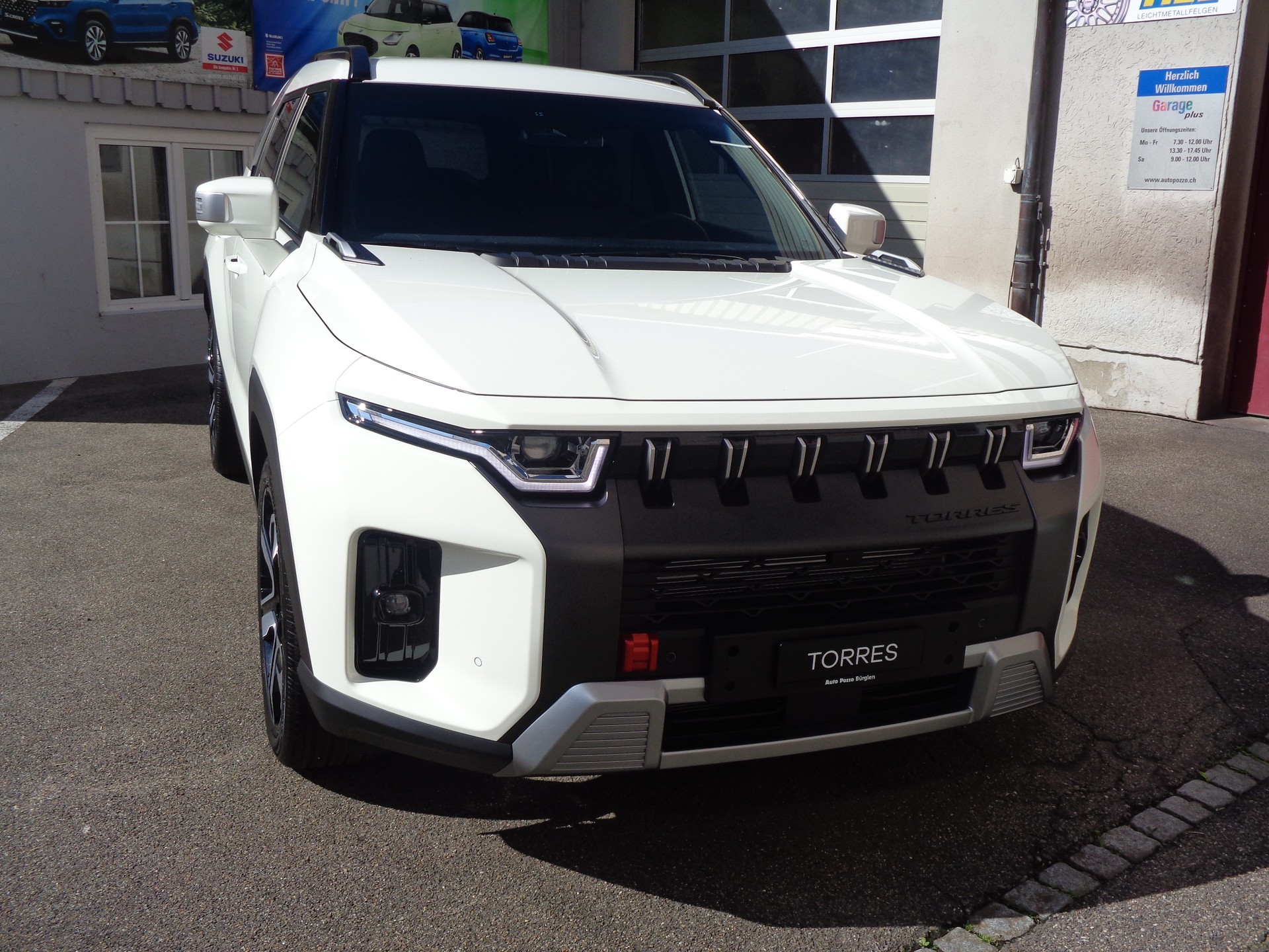 KGM-SsangYong Torres 1.5 TGDI Hybrid Titanium AT